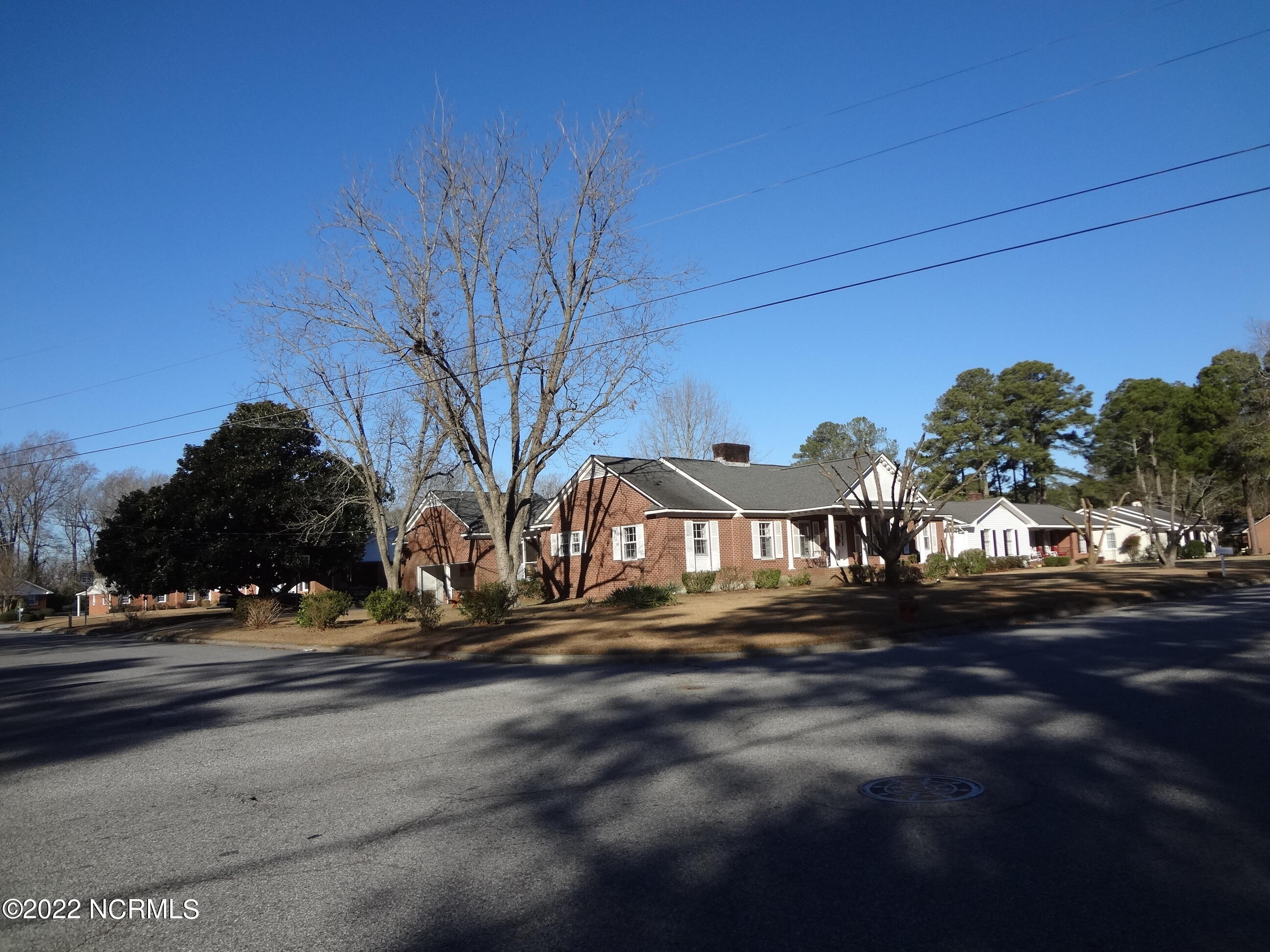 3004 S Elm Street Property Photo 2