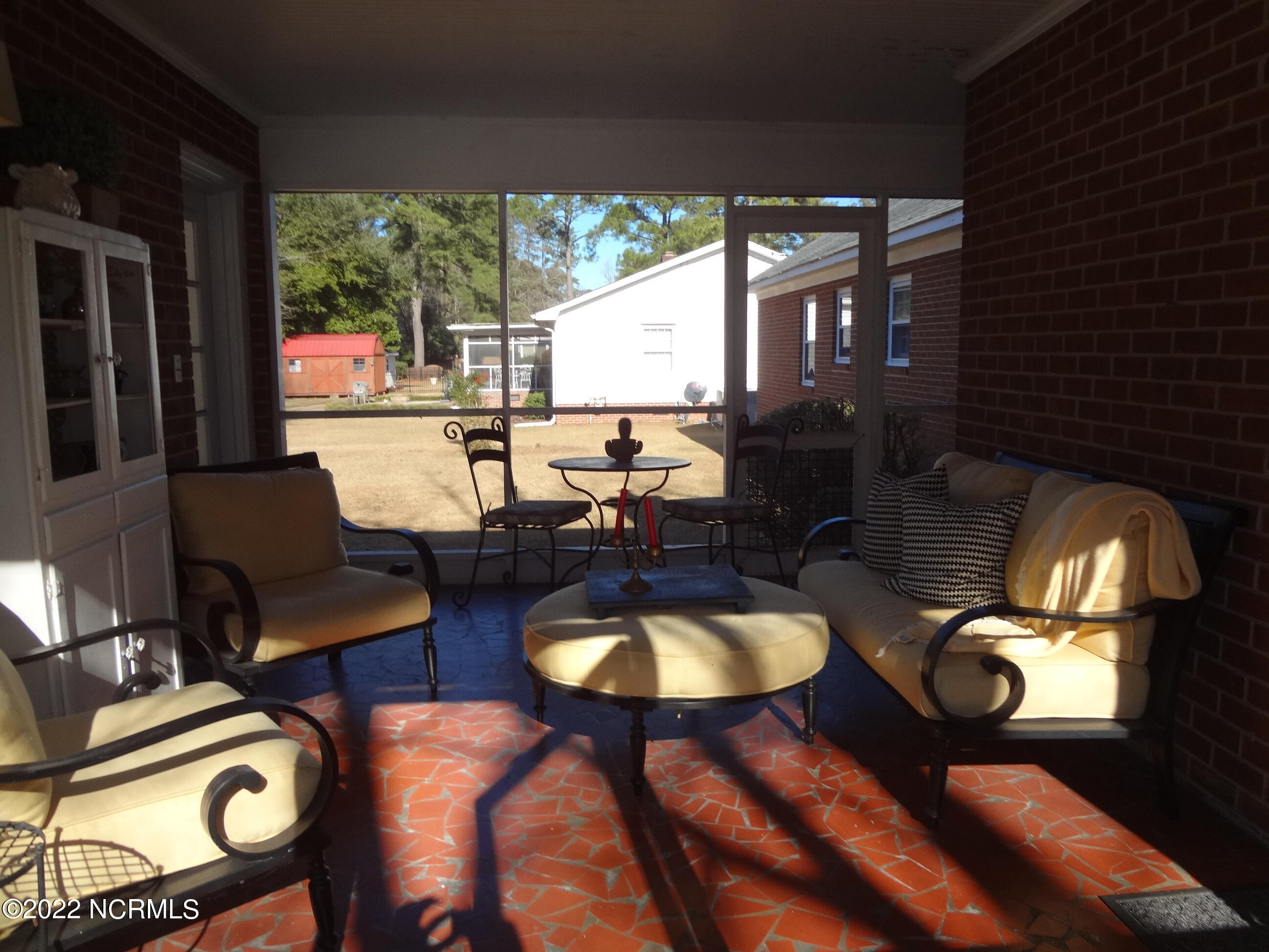 3004 S Elm Street Property Photo 5