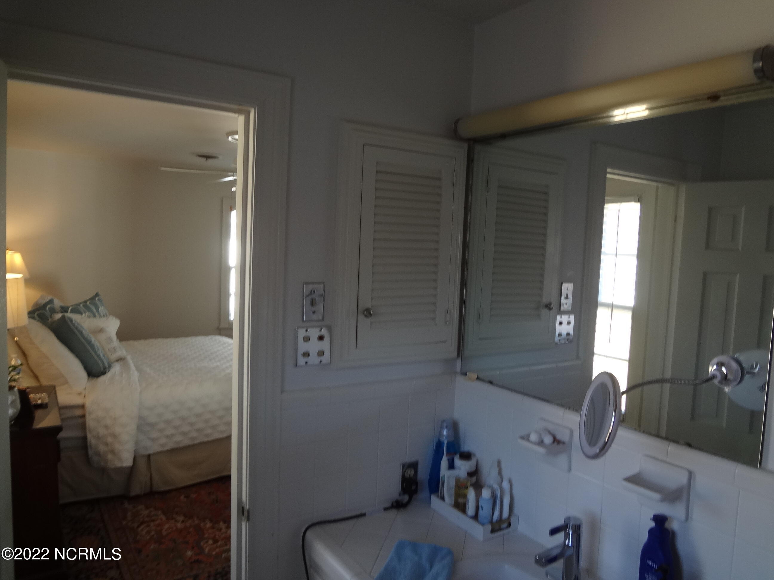 3004 S Elm Street Property Photo 32