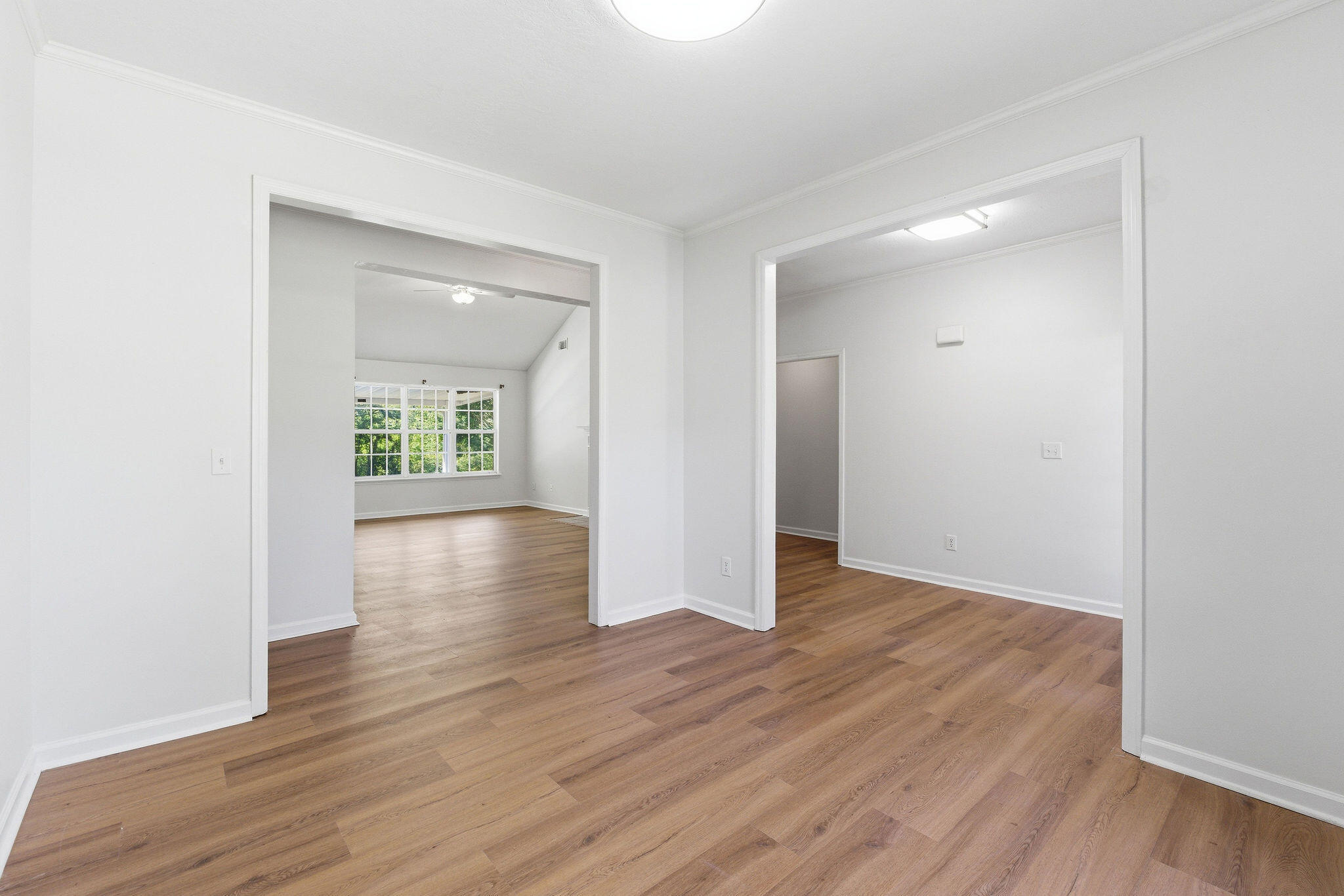 930 Cannock Street Property Photo 4