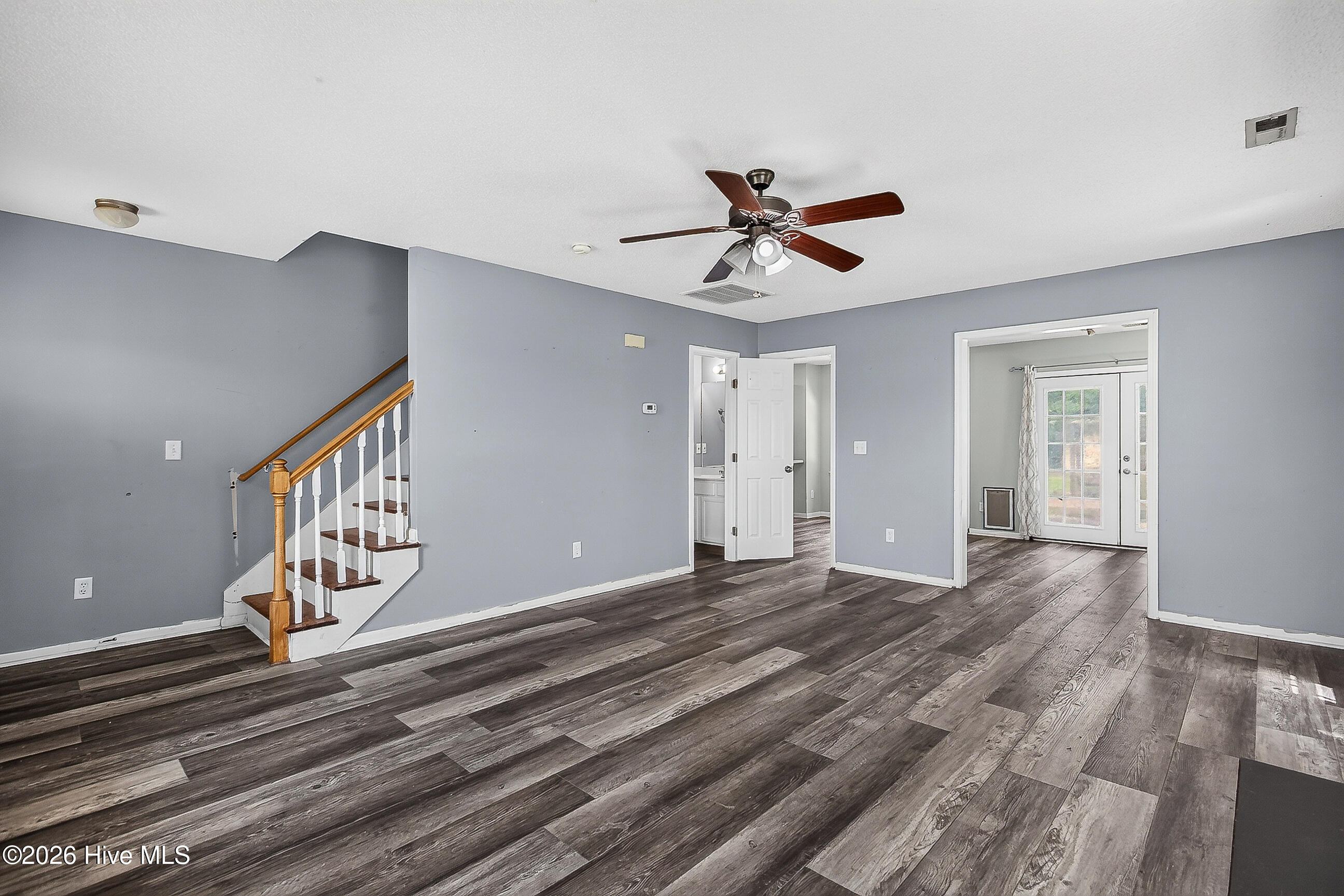 202 Halibut Court Property Photo 7