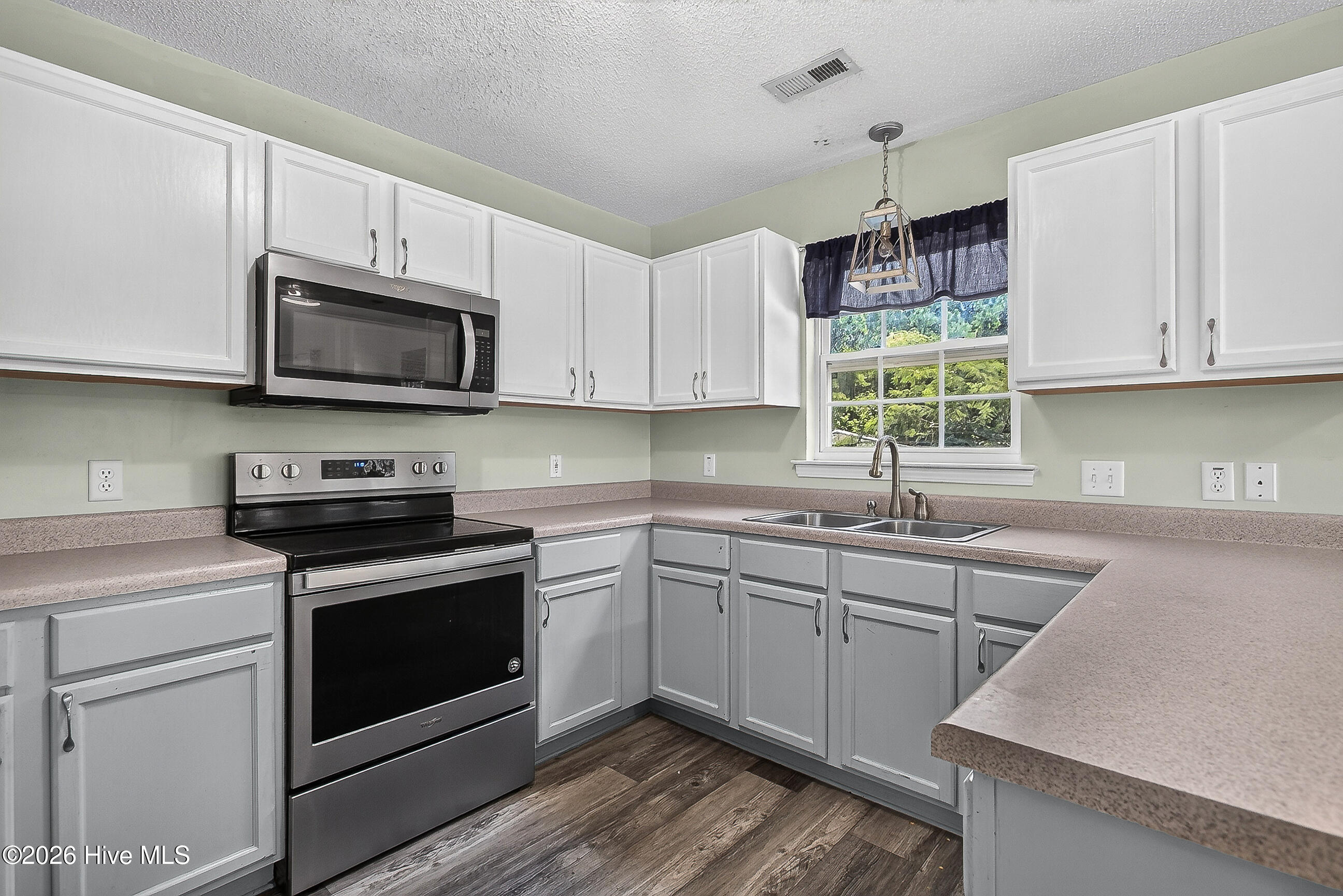 202 Halibut Court Property Photo 13