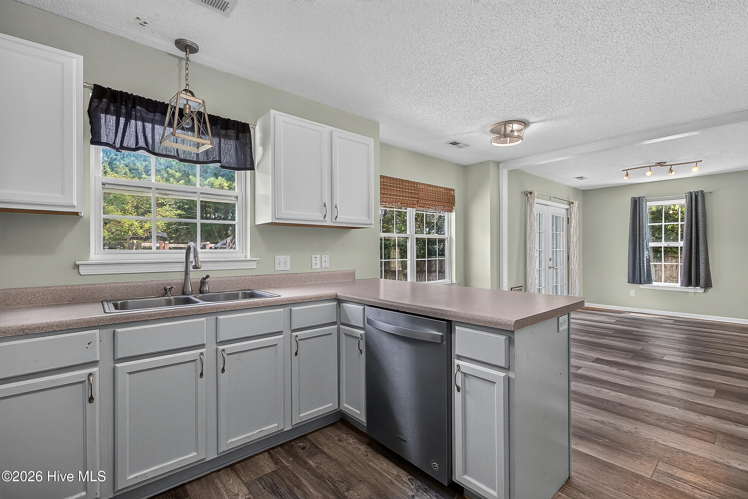 202 Halibut Court Property Photo 15