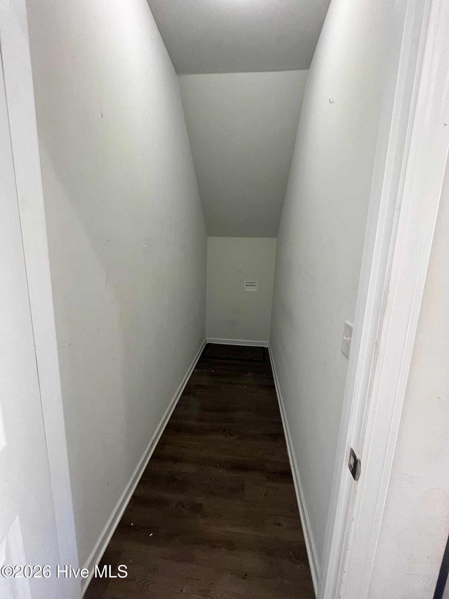 751 Stradleigh Court Property Photo 30