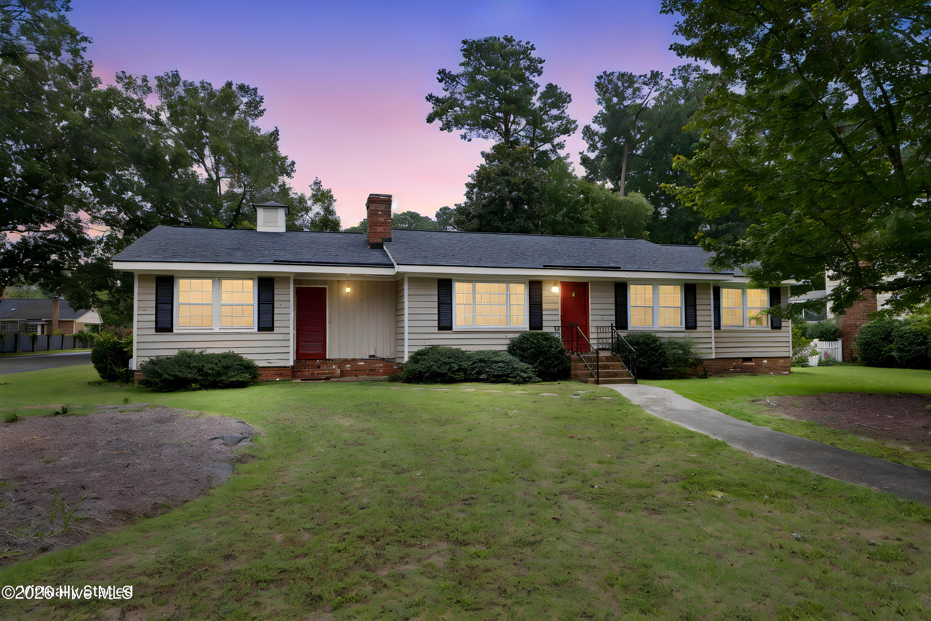 1101 S Walnut Drive Property Photo 1