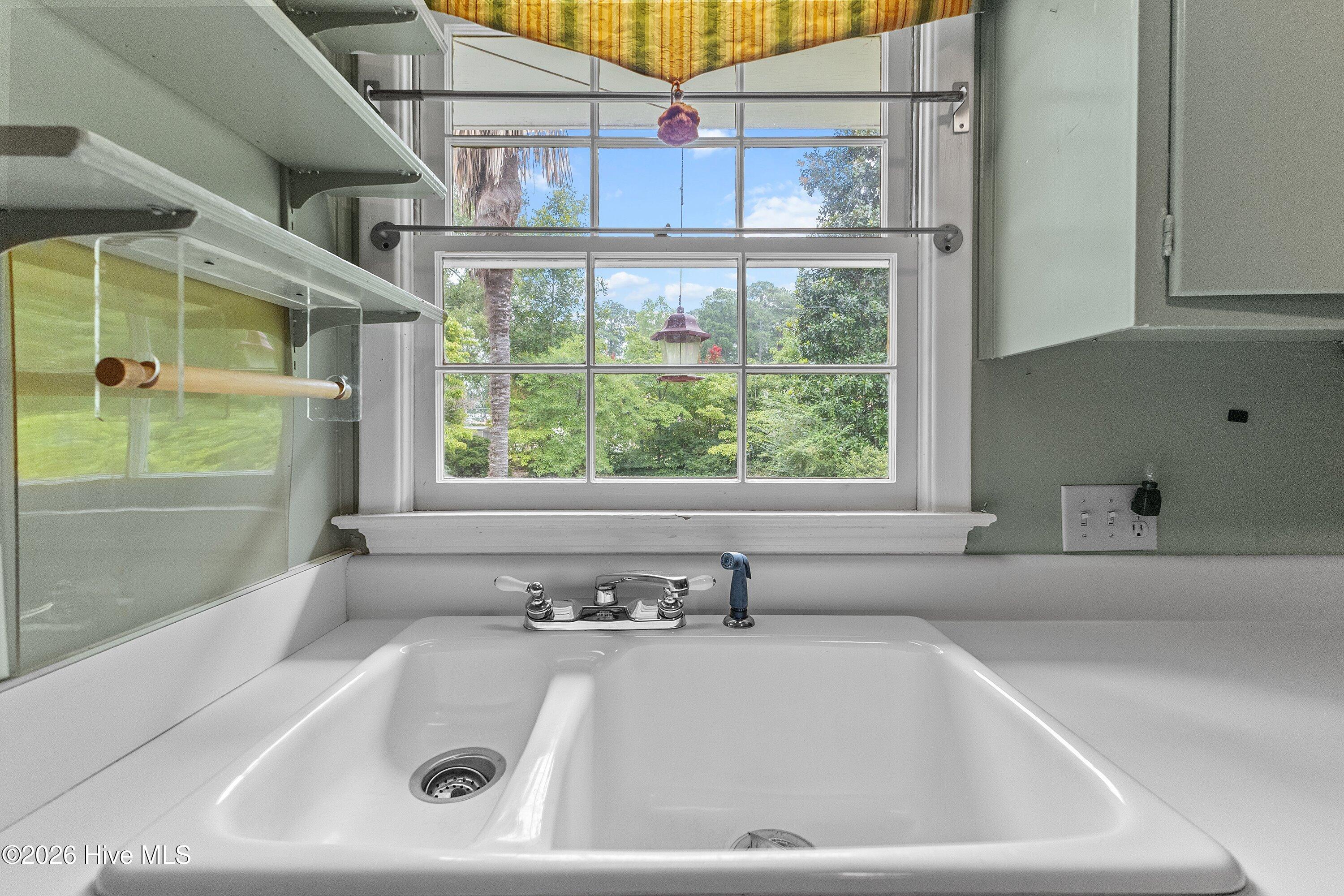 1101 S Walnut Drive Property Photo 13