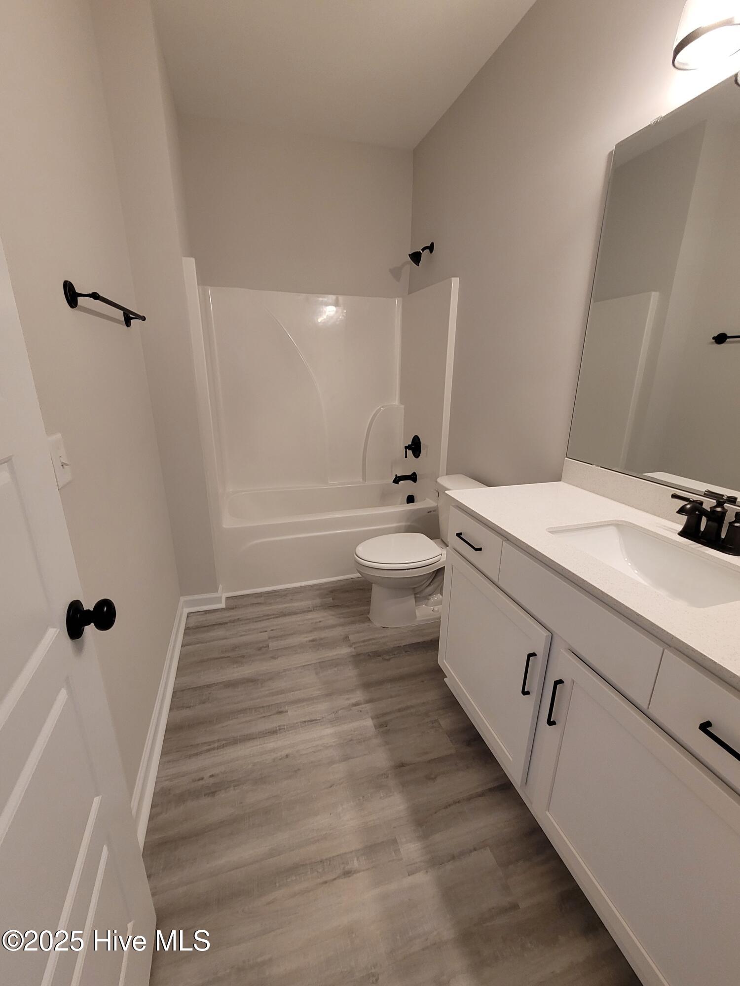8381 Paramount Point Property Photo 16