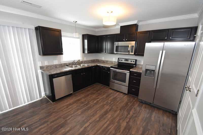 124 Chandler Drive F Property Photo 4