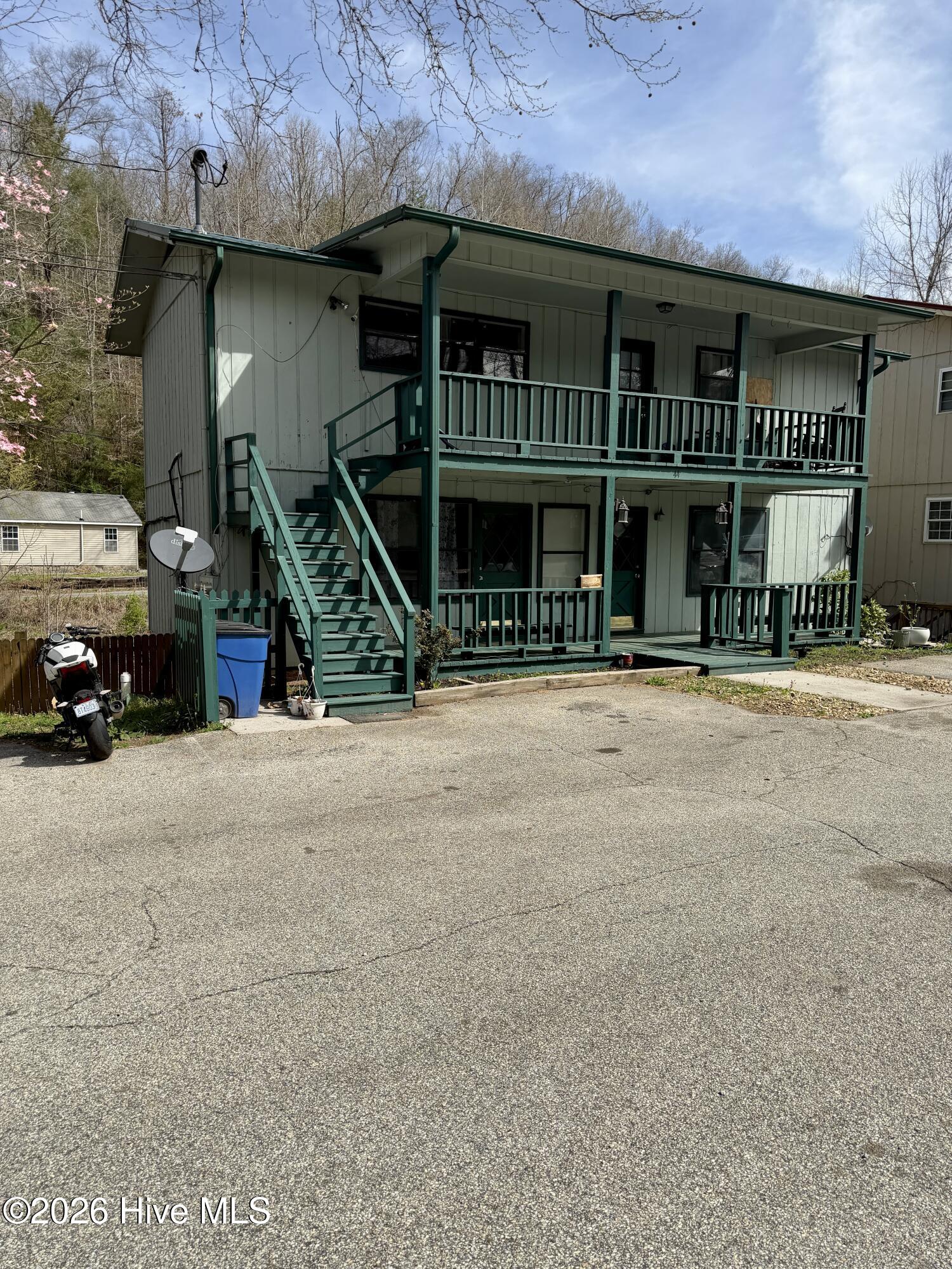 44 Tapoco Road