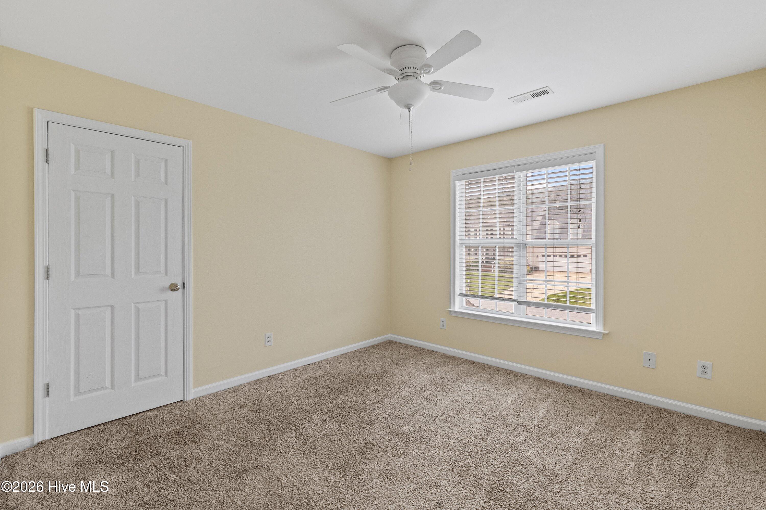 185 Snowberry Lane Property Photo 8