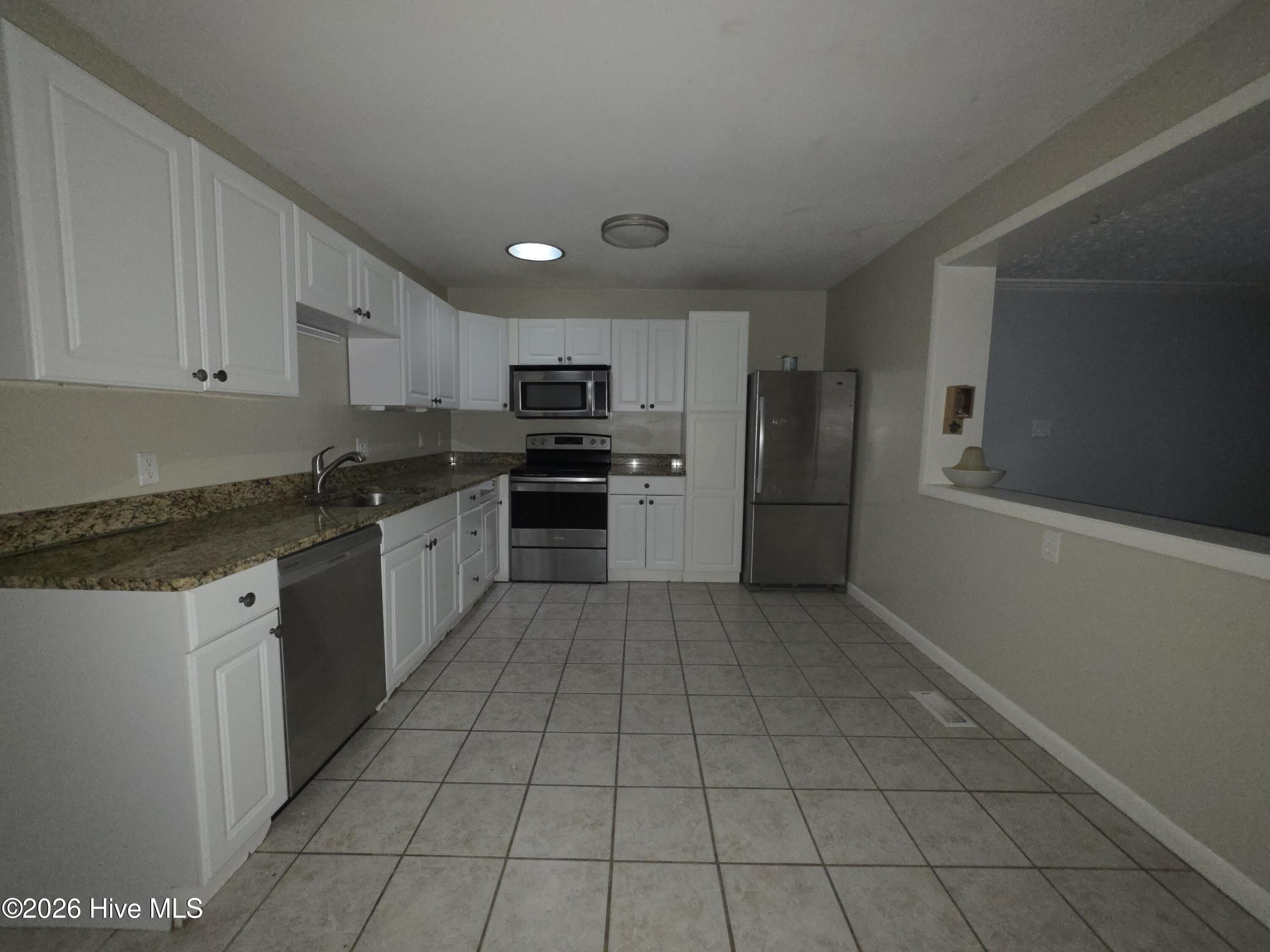 708 Barn Street Property Photo 9