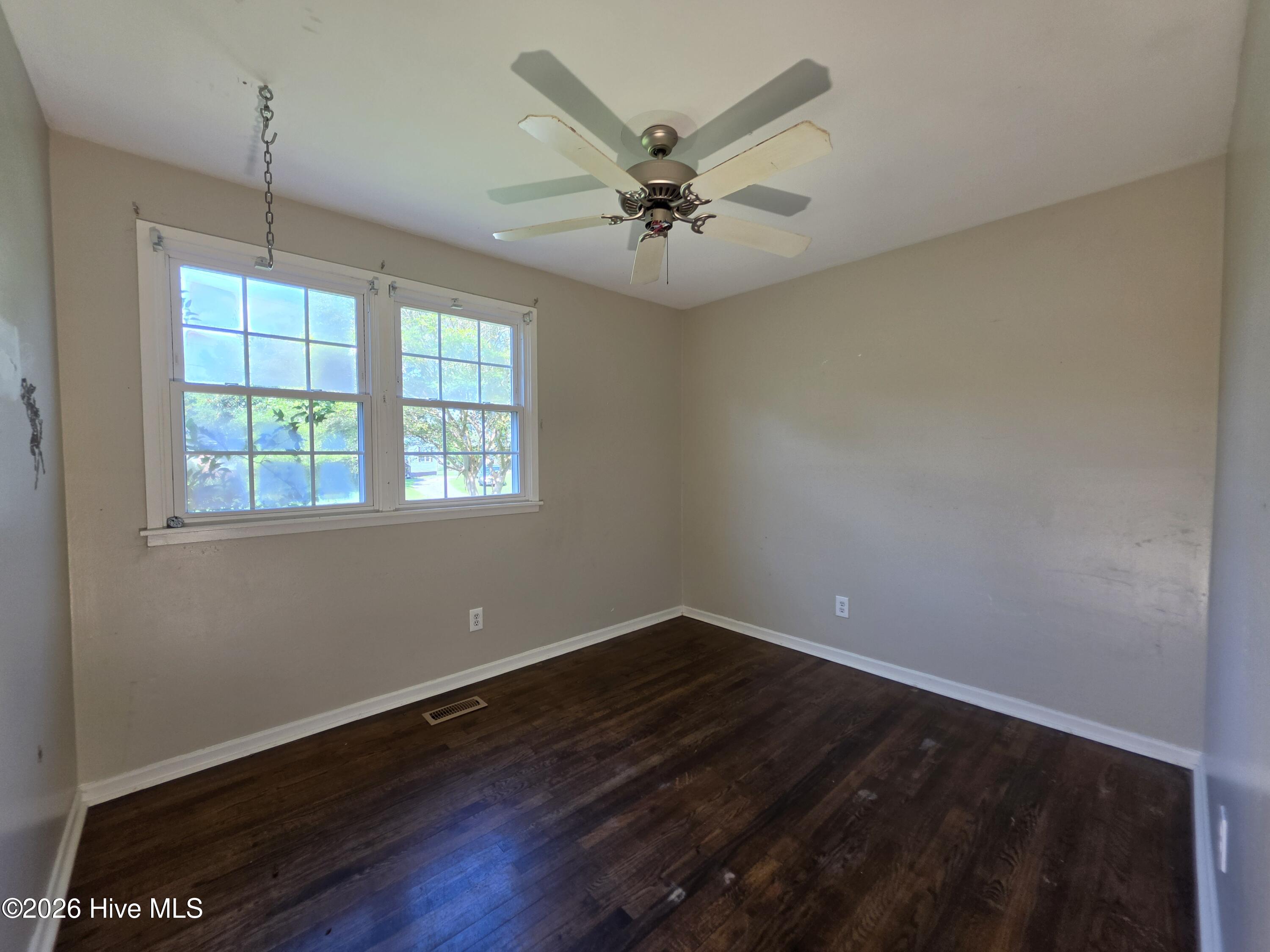 708 Barn Street Property Photo 20