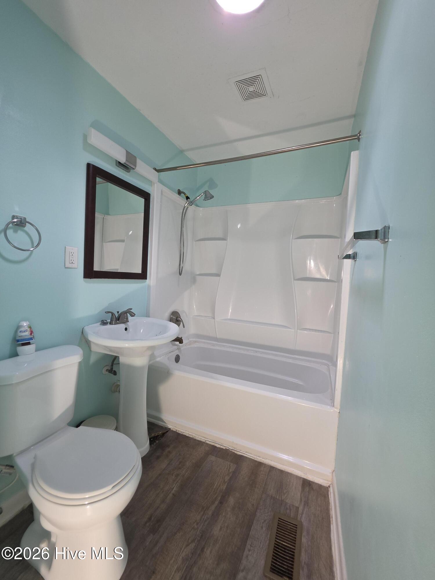 708 Barn Street Property Photo 27