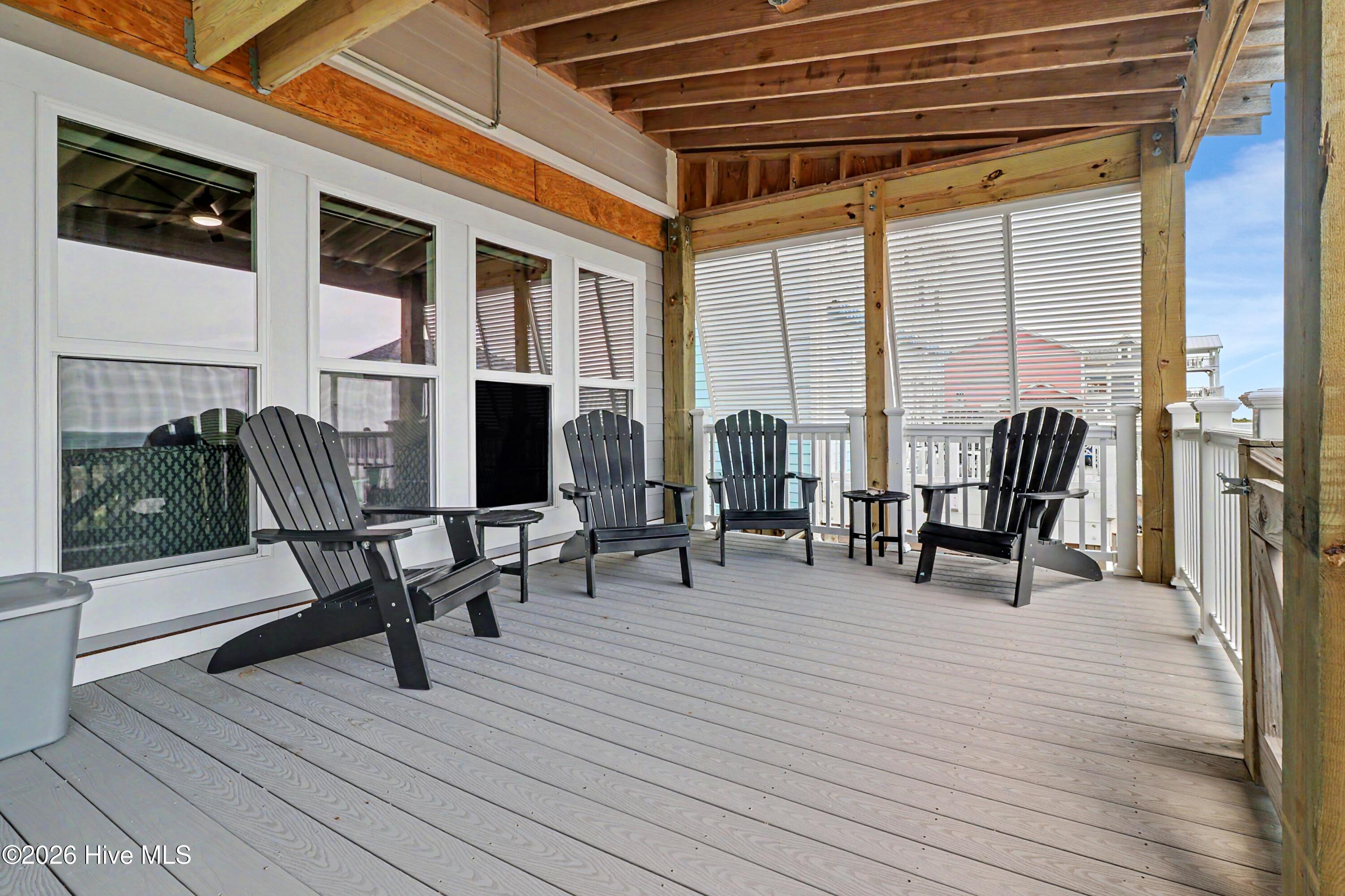2227 E Beach Drive Property Photo 31