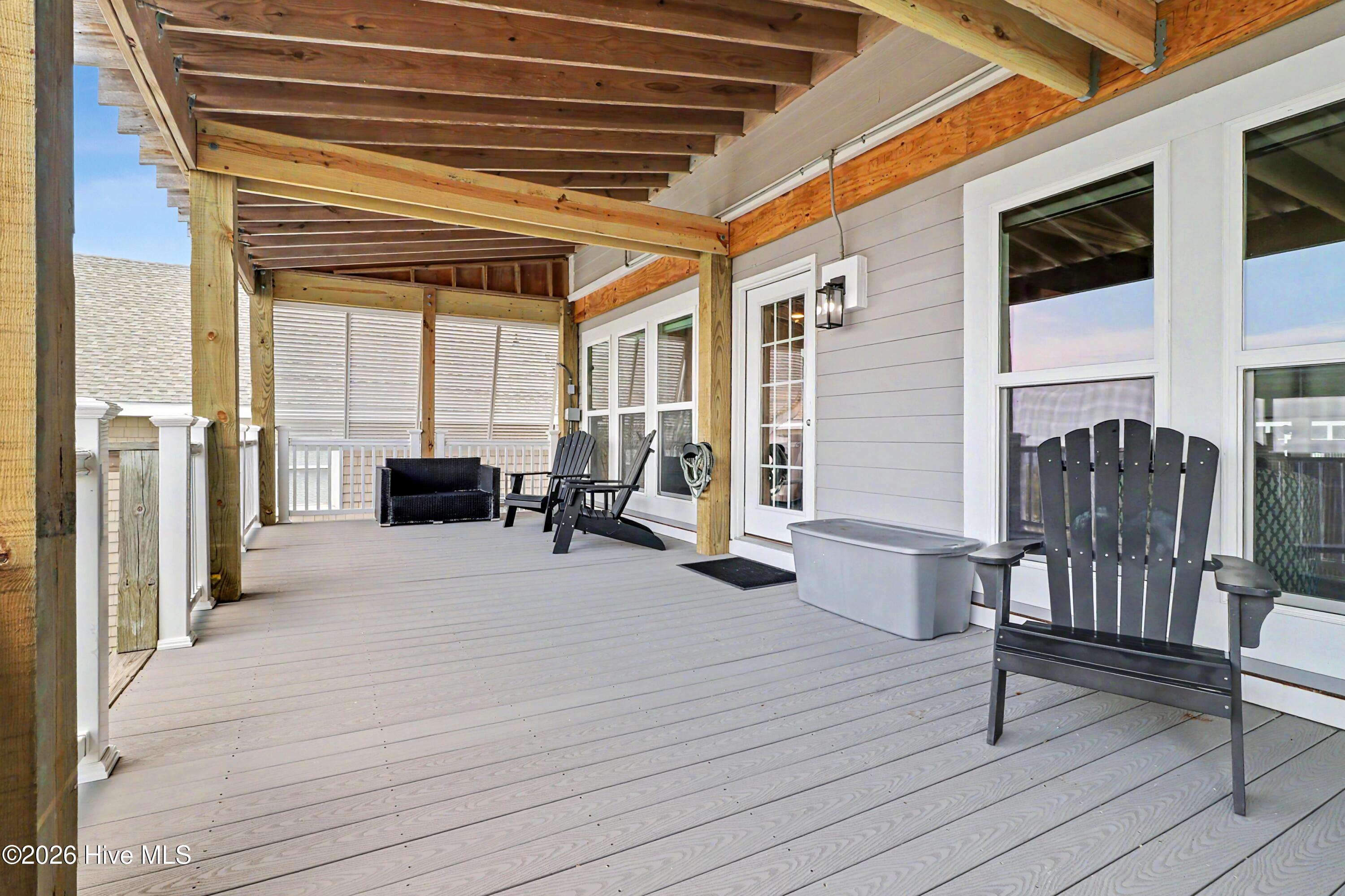 2227 E Beach Drive Property Photo 32