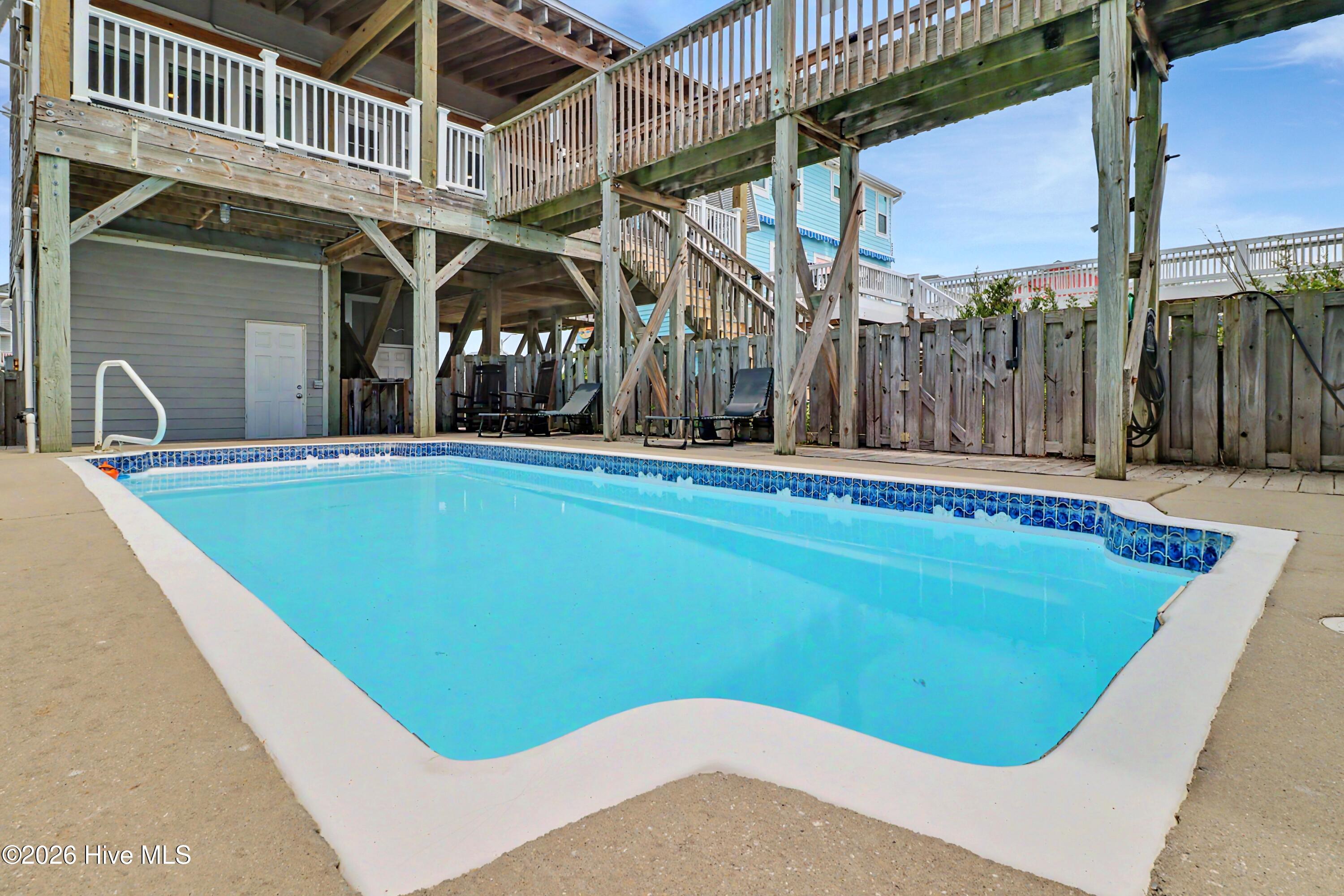 2227 E Beach Drive Property Photo 34