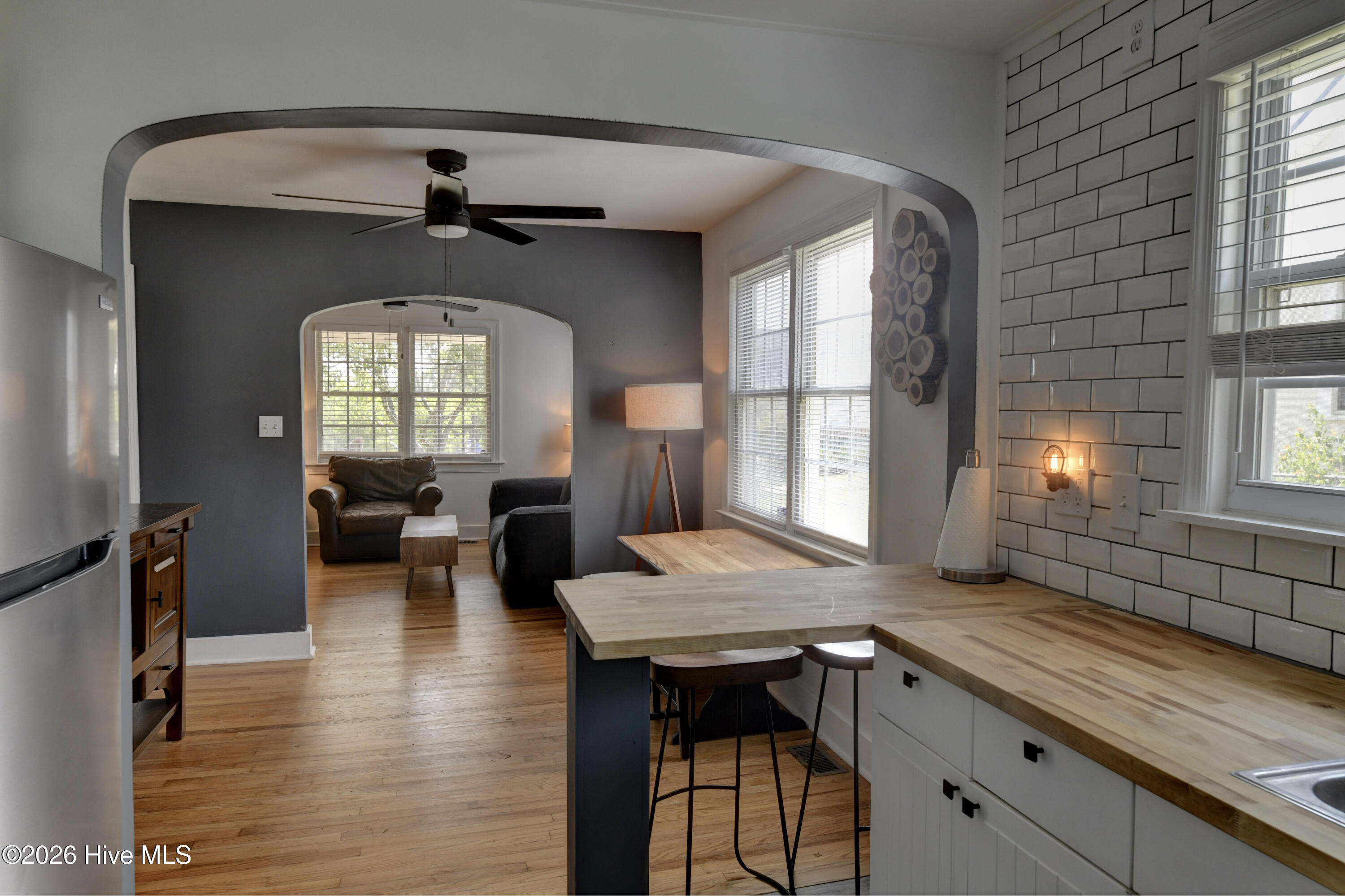 729 Heard Avenue Property Photo 10