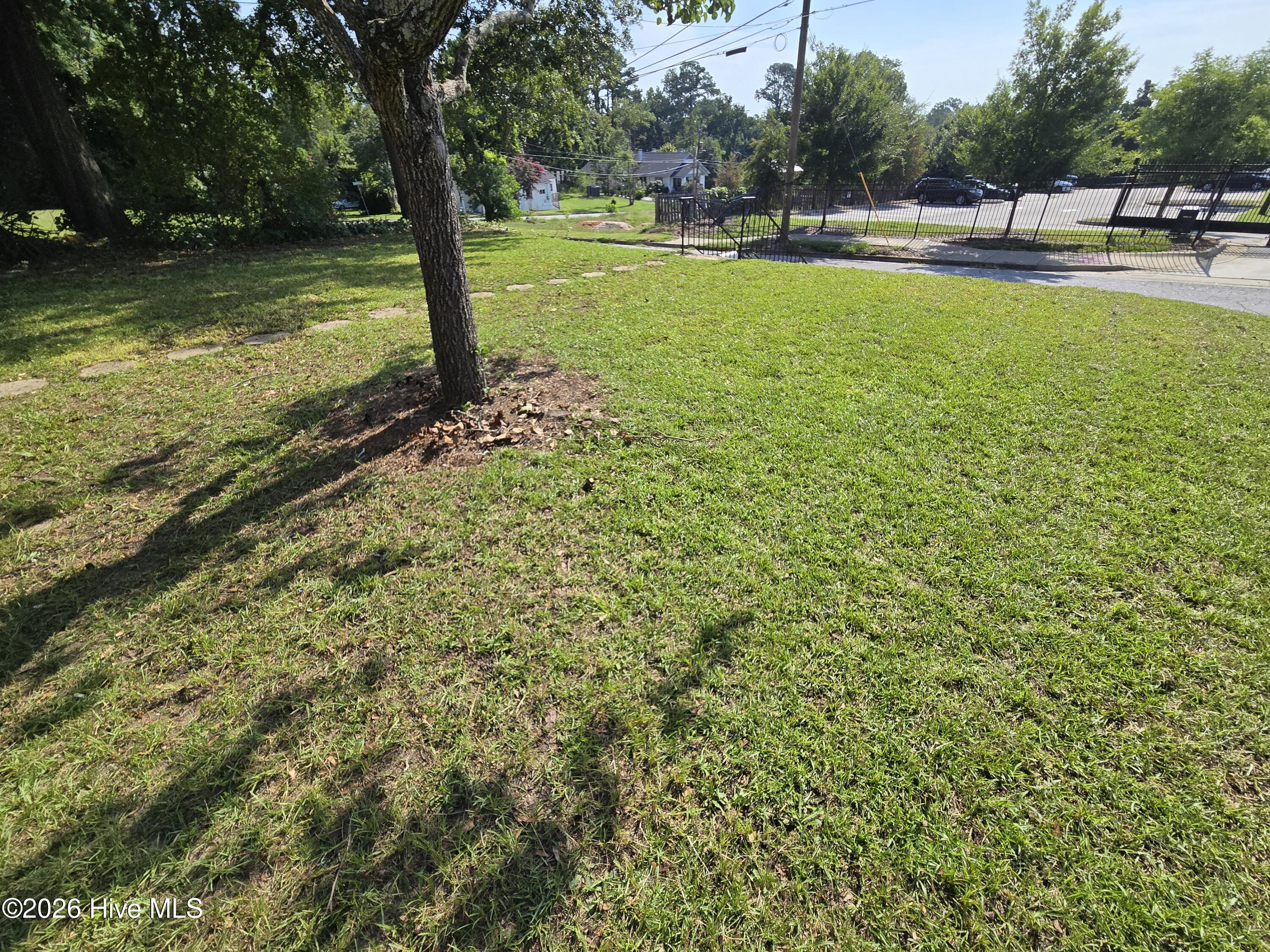 729 Heard Avenue Property Photo 23