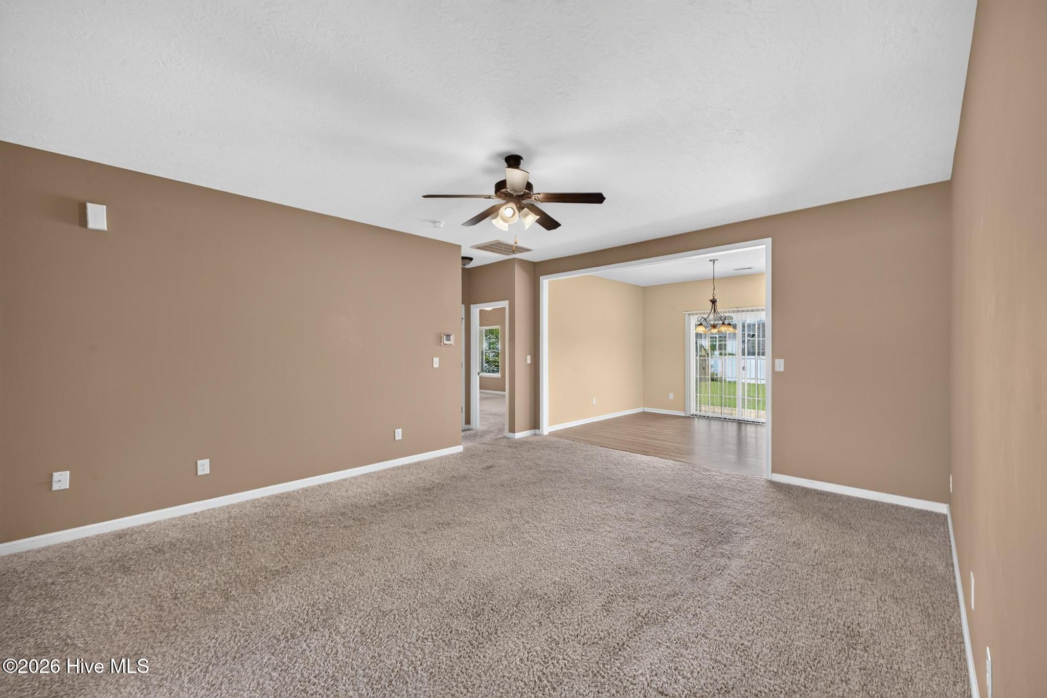 3025 Heartwood Pass Property Photo 9
