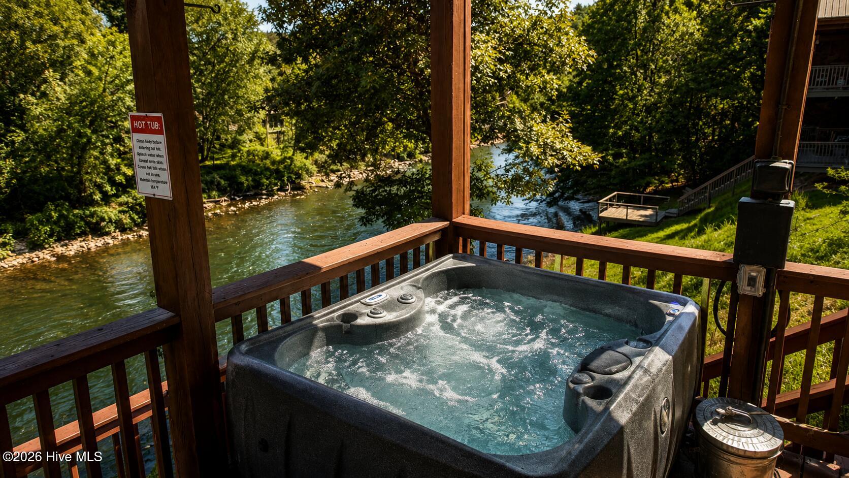 65 Running Waters Trail Property Photo 5