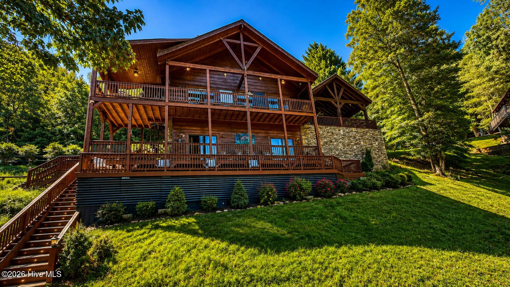 65 Running Waters Trail Property Photo 9