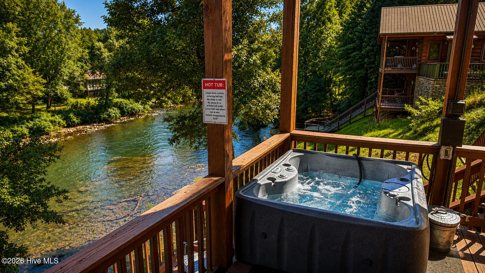 65 Running Waters Trail Property Photo 14