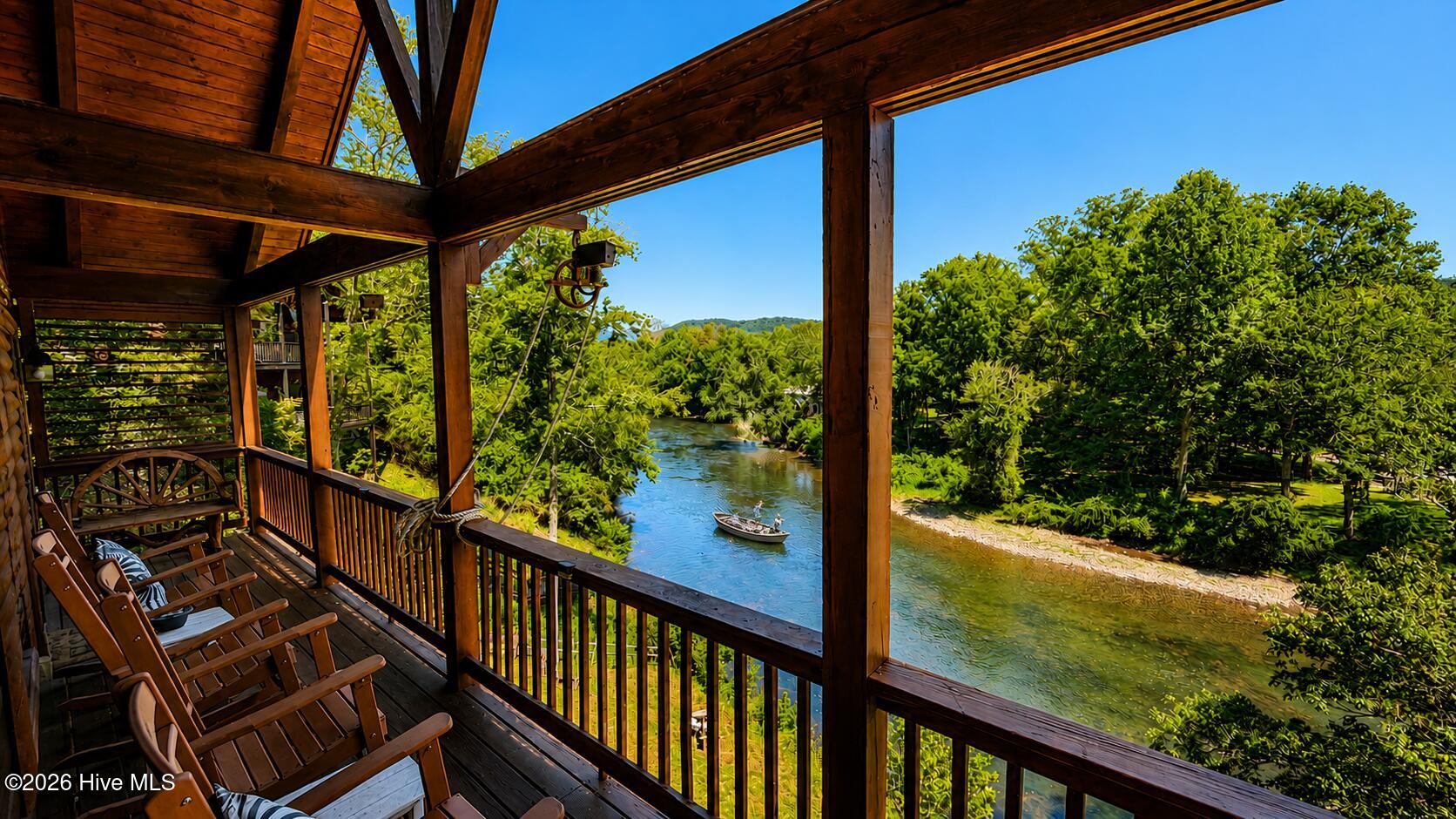 65 Running Waters Trail Property Photo 16