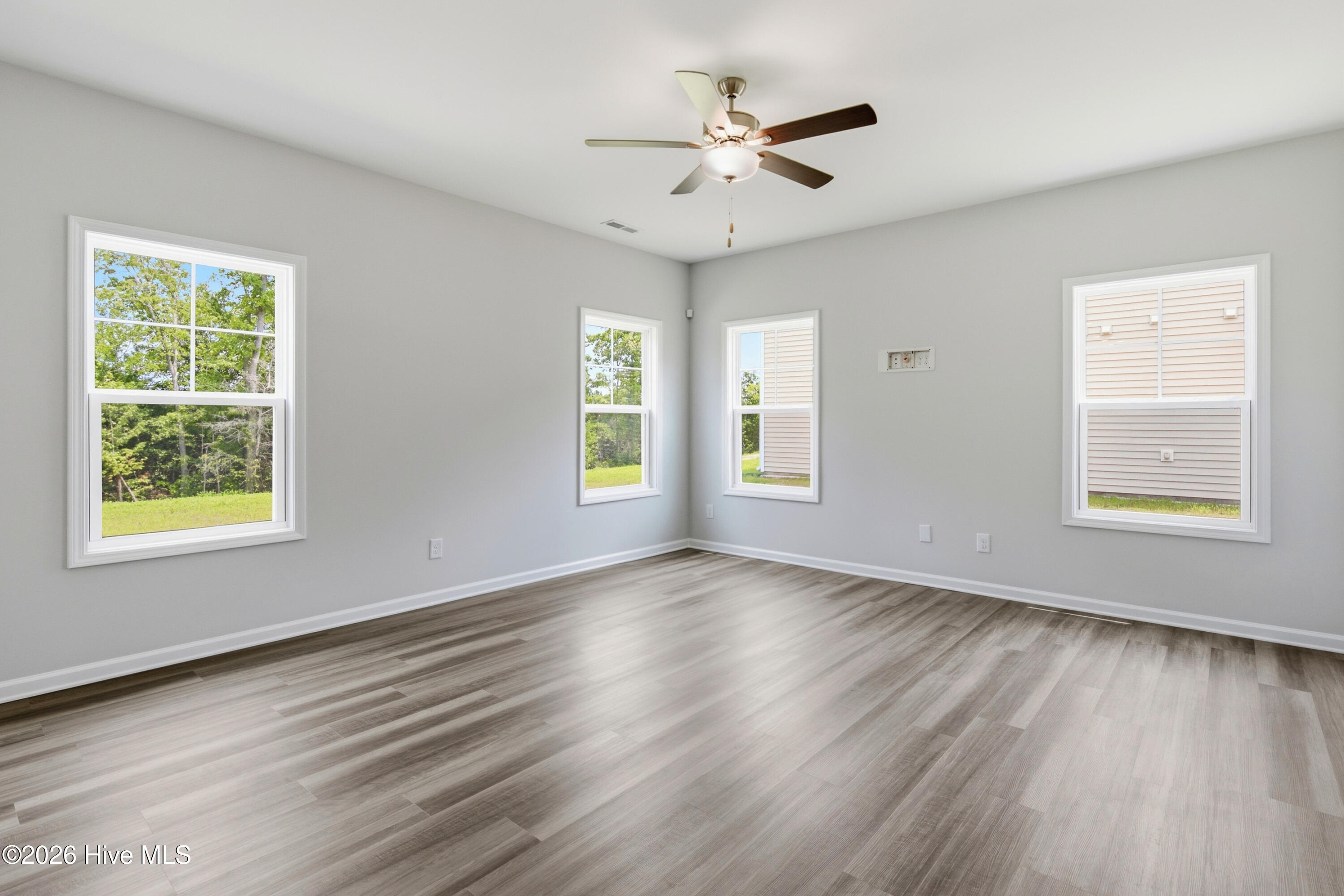 4279 Halkirk Drive Property Photo 11