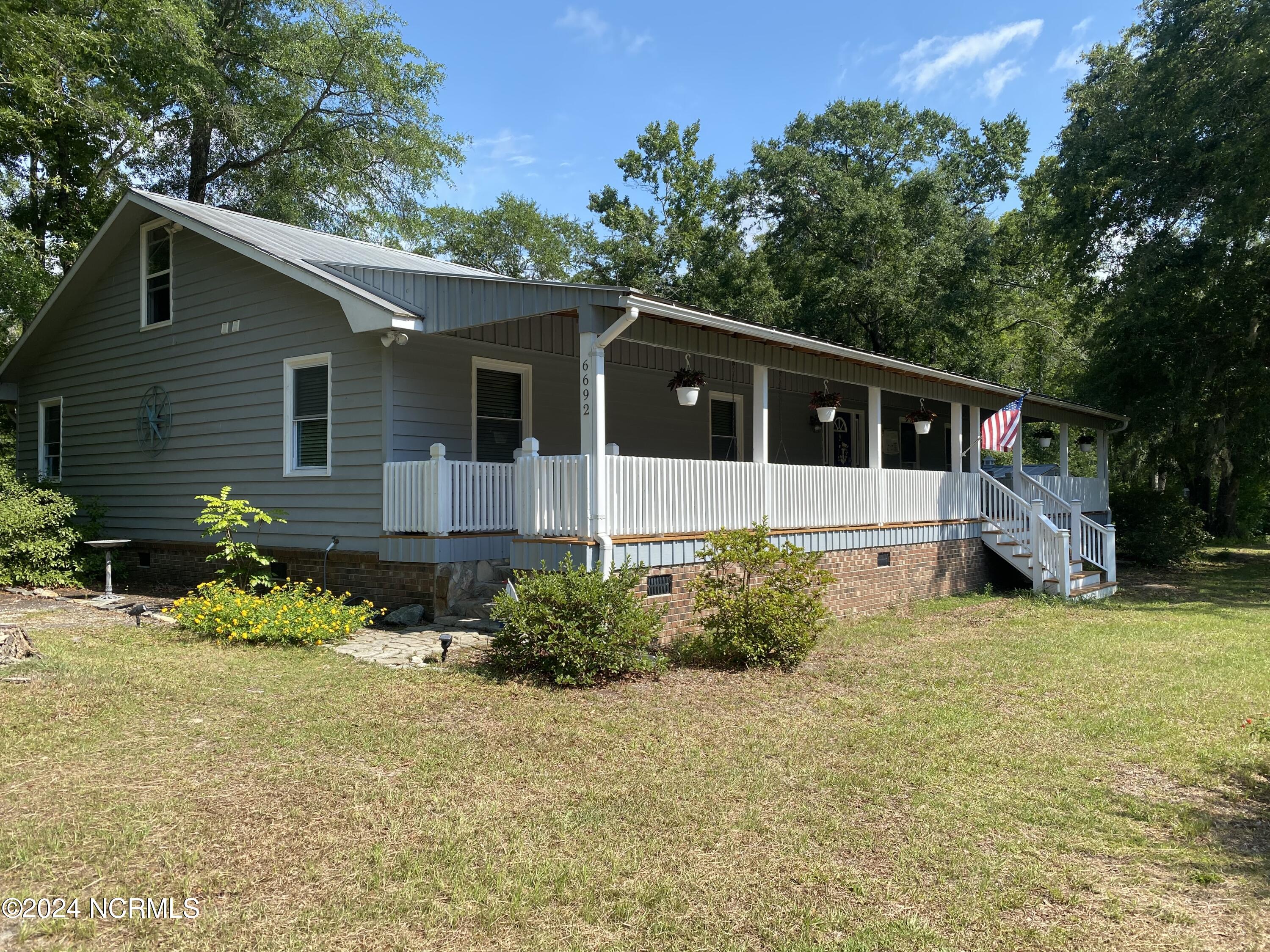 6692 Confederate Drive Ne Property Photo 1
