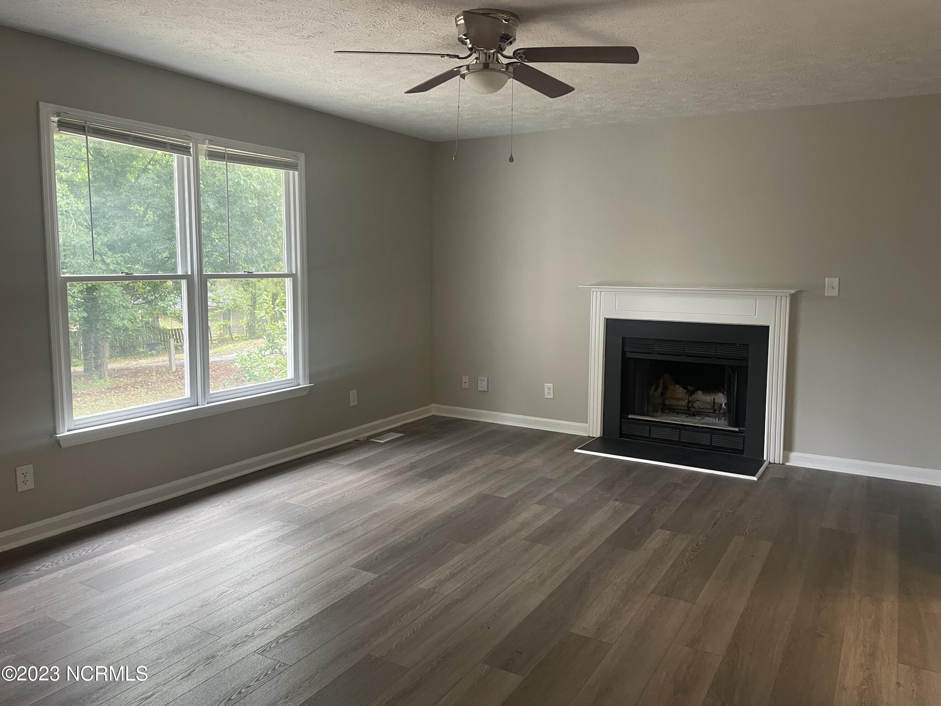 424 Randolph Avenue Property Photo 9