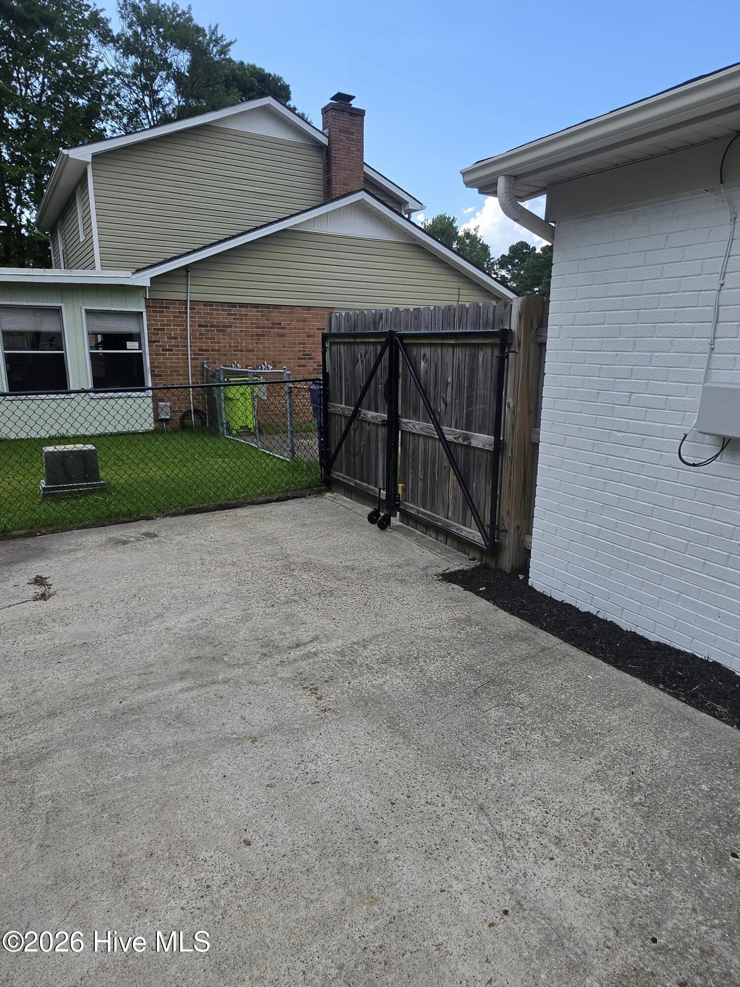 110 Glen Drive Property Photo 24