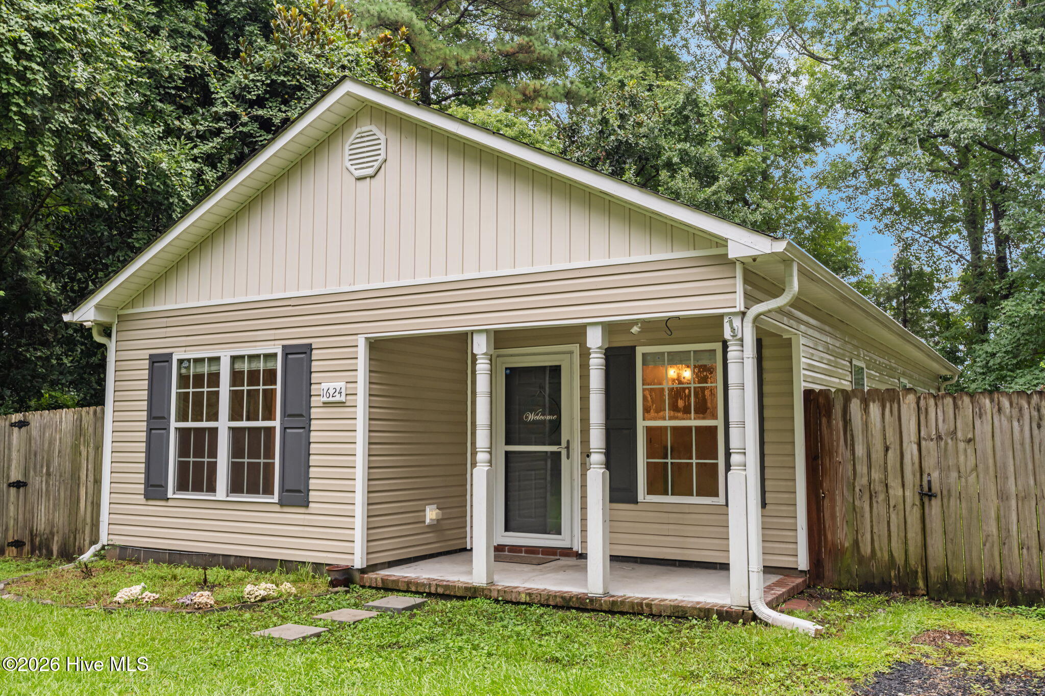 1624 Hargett Street Property Photo 2