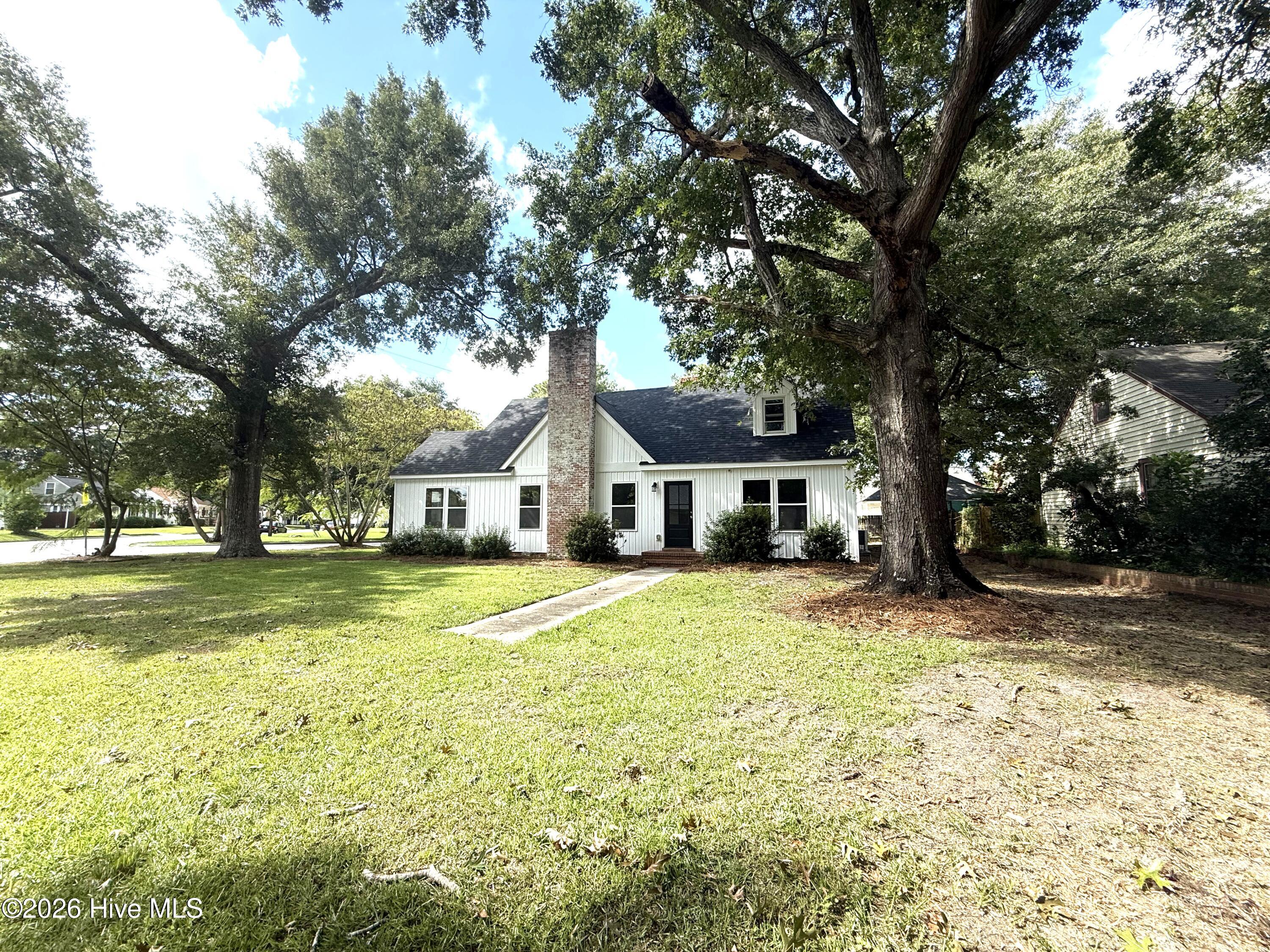 403 Bordeaux Street Property Photo 2