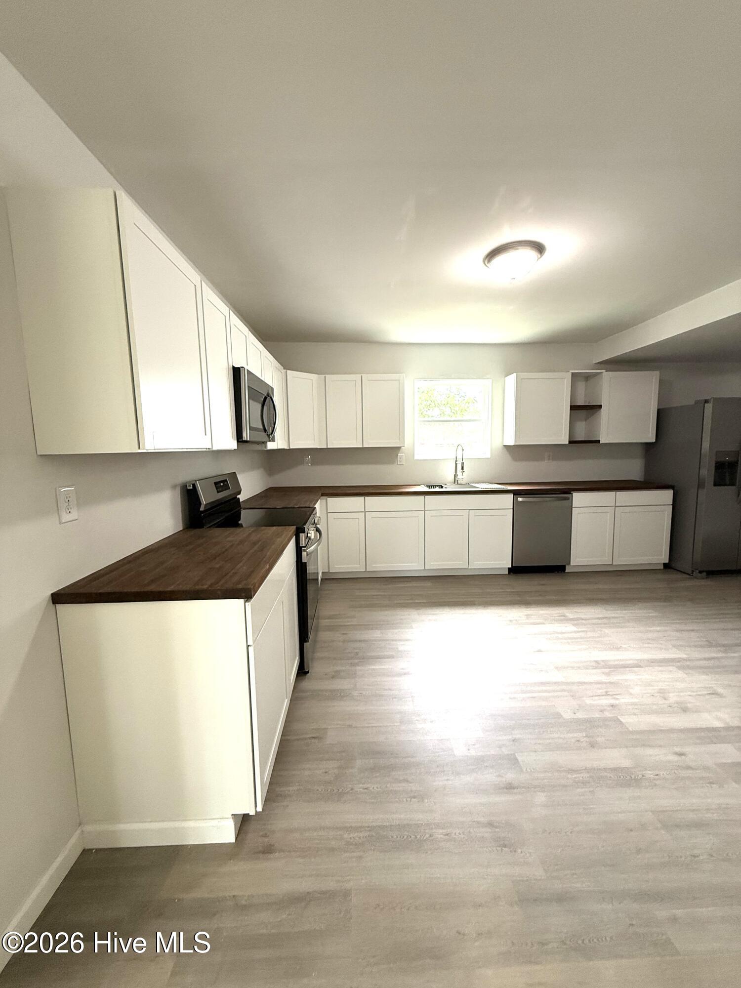403 Bordeaux Street Property Photo 11