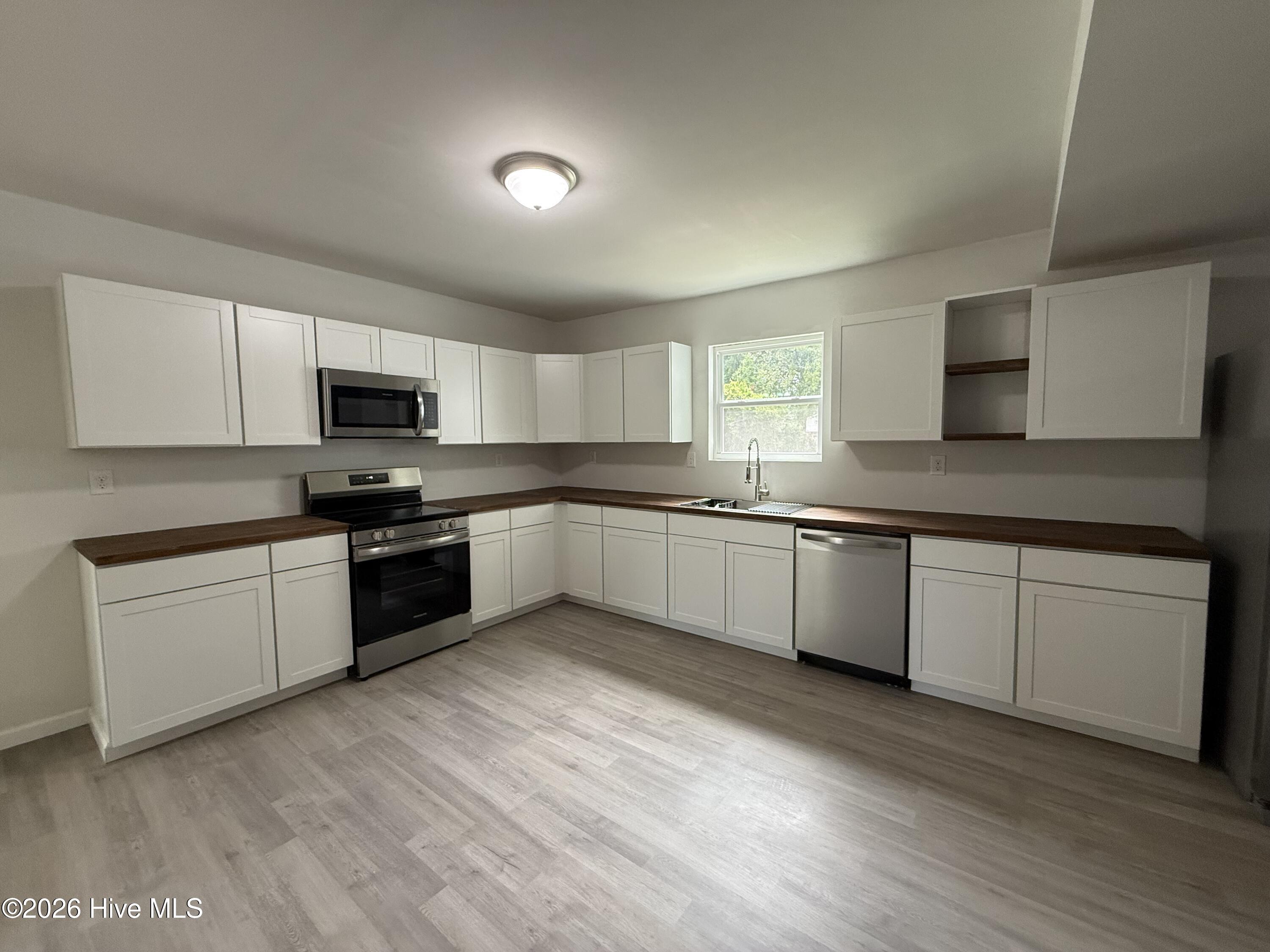 403 Bordeaux Street Property Photo 15