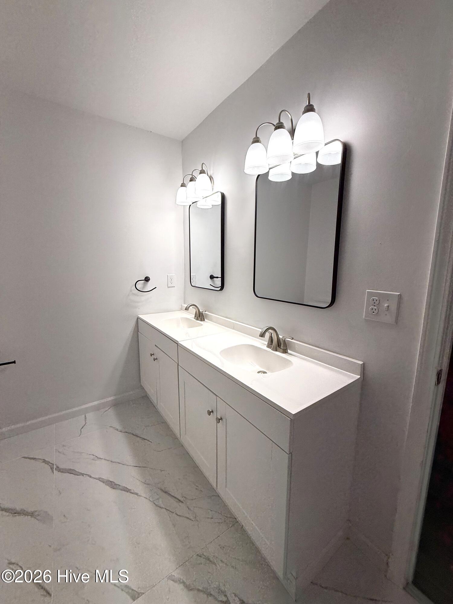 403 Bordeaux Street Property Photo 27