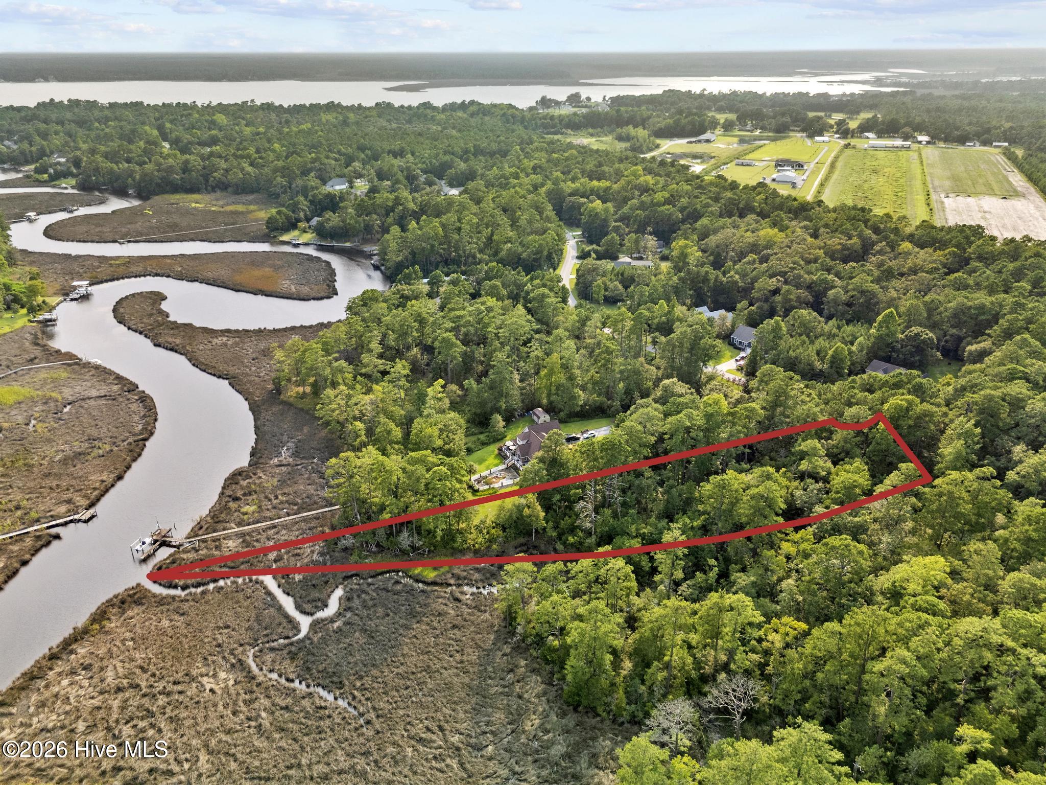 276 White Oak Bluff Road Property Photo 9