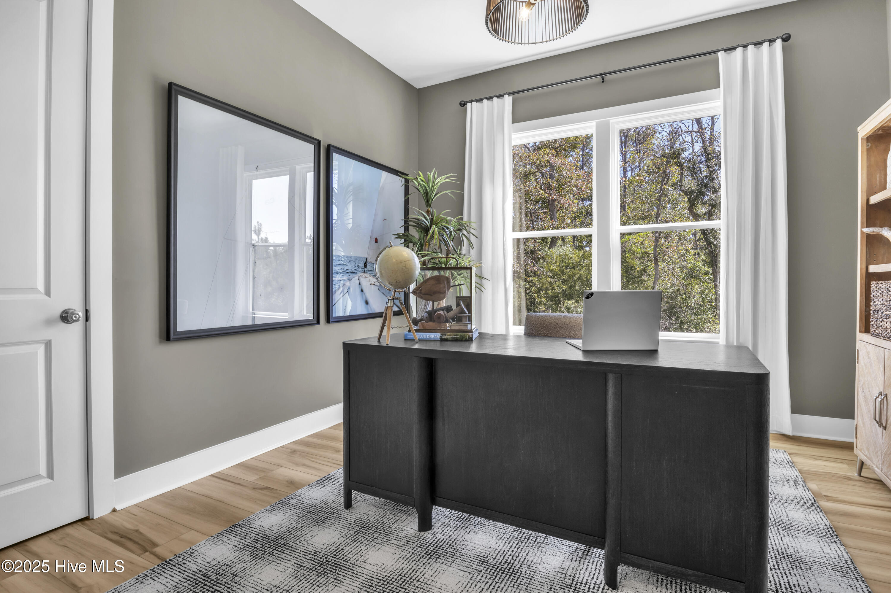 1050 Rock Skipper Road Property Photo 8