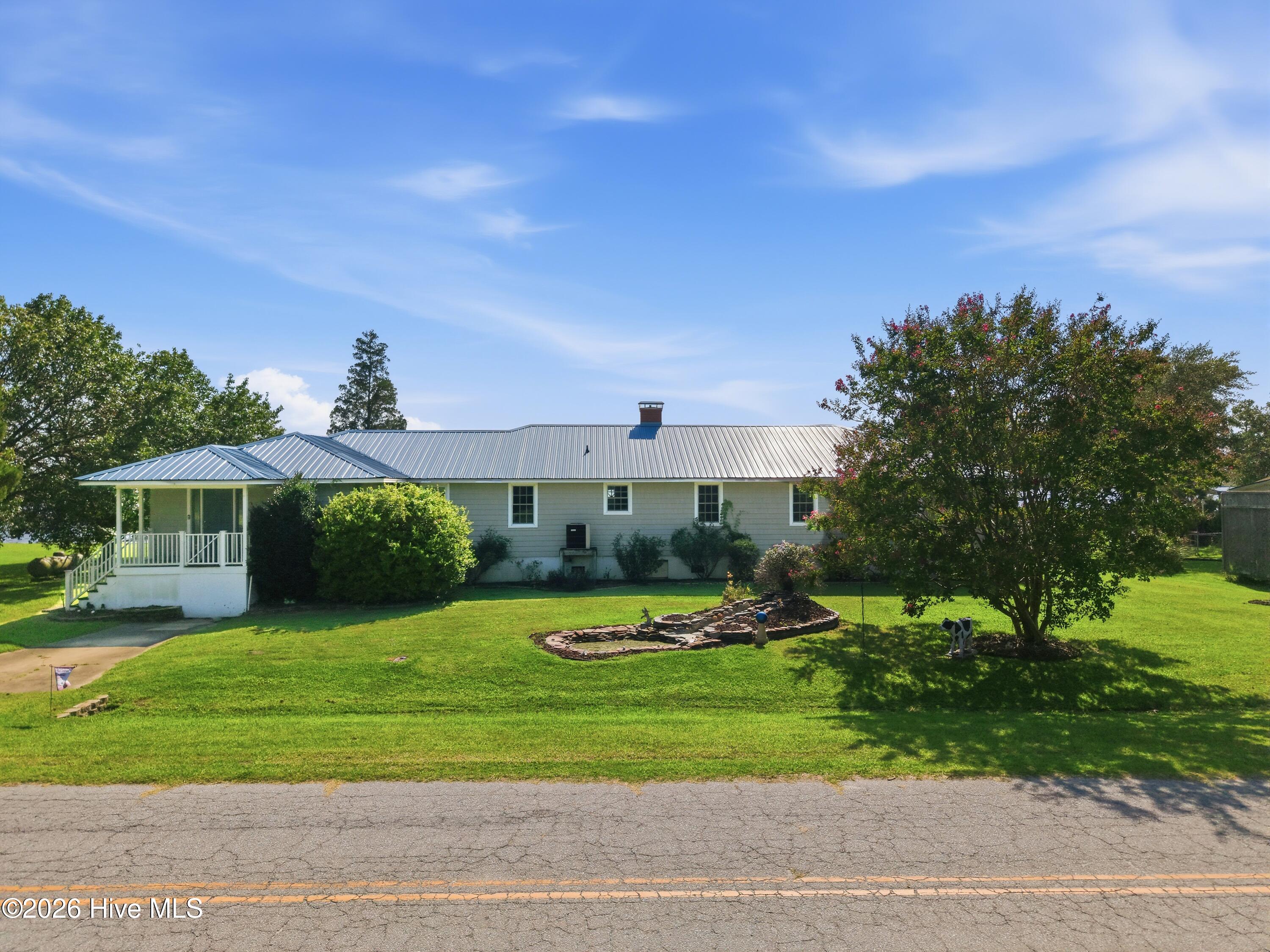 835 Foreman Lane Property Photo 6