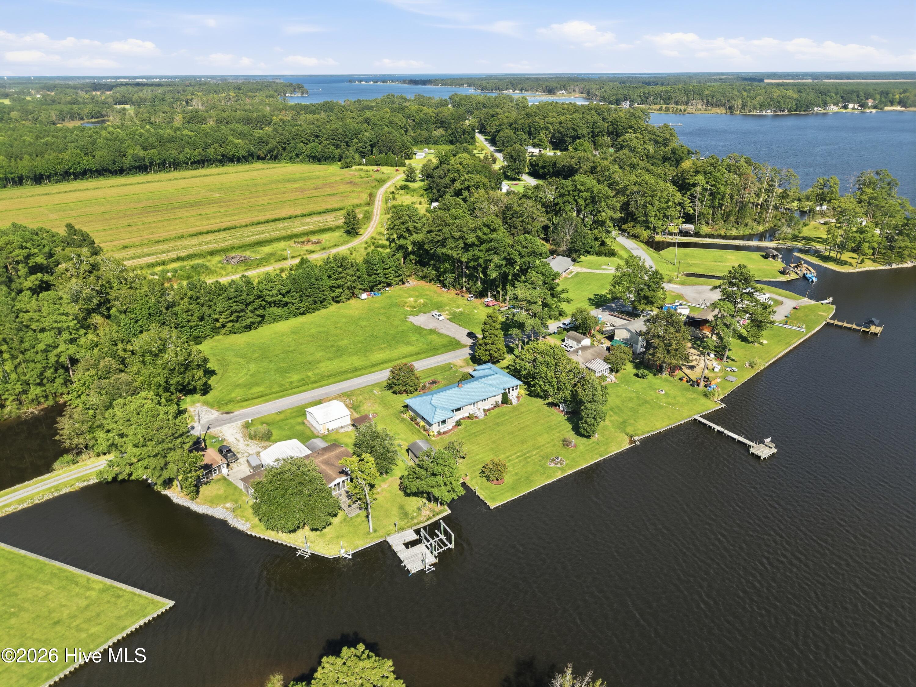 835 Foreman Lane Property Photo 12