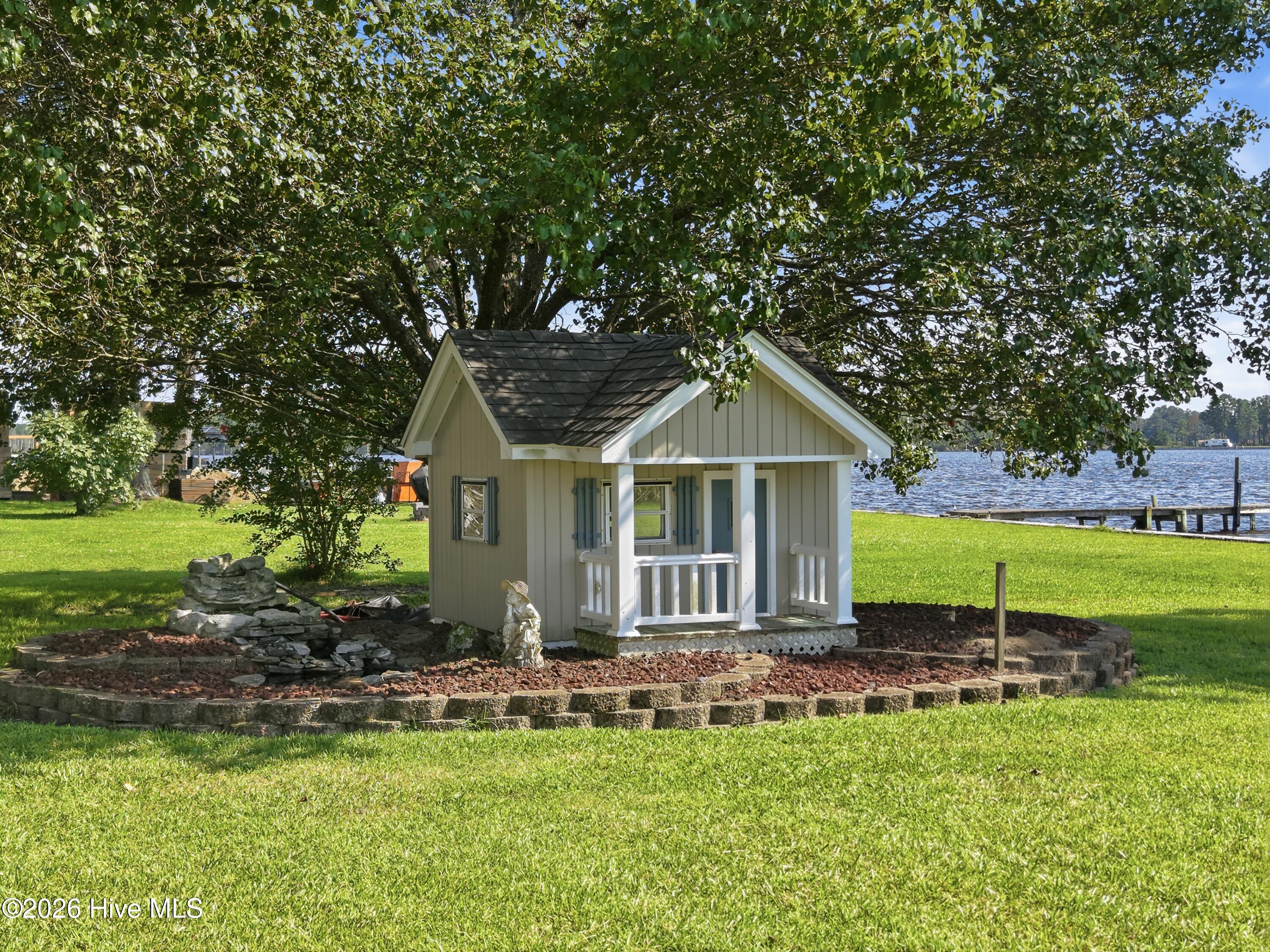 835 Foreman Lane Property Photo 18