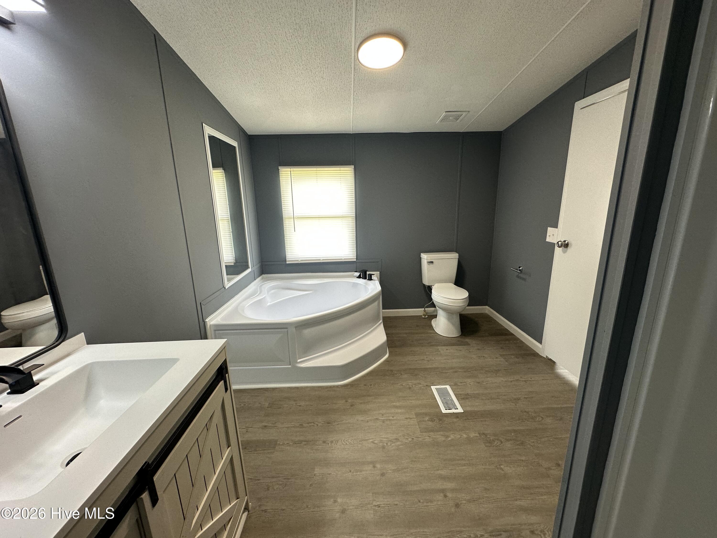 945 Katherines Place Property Photo 26