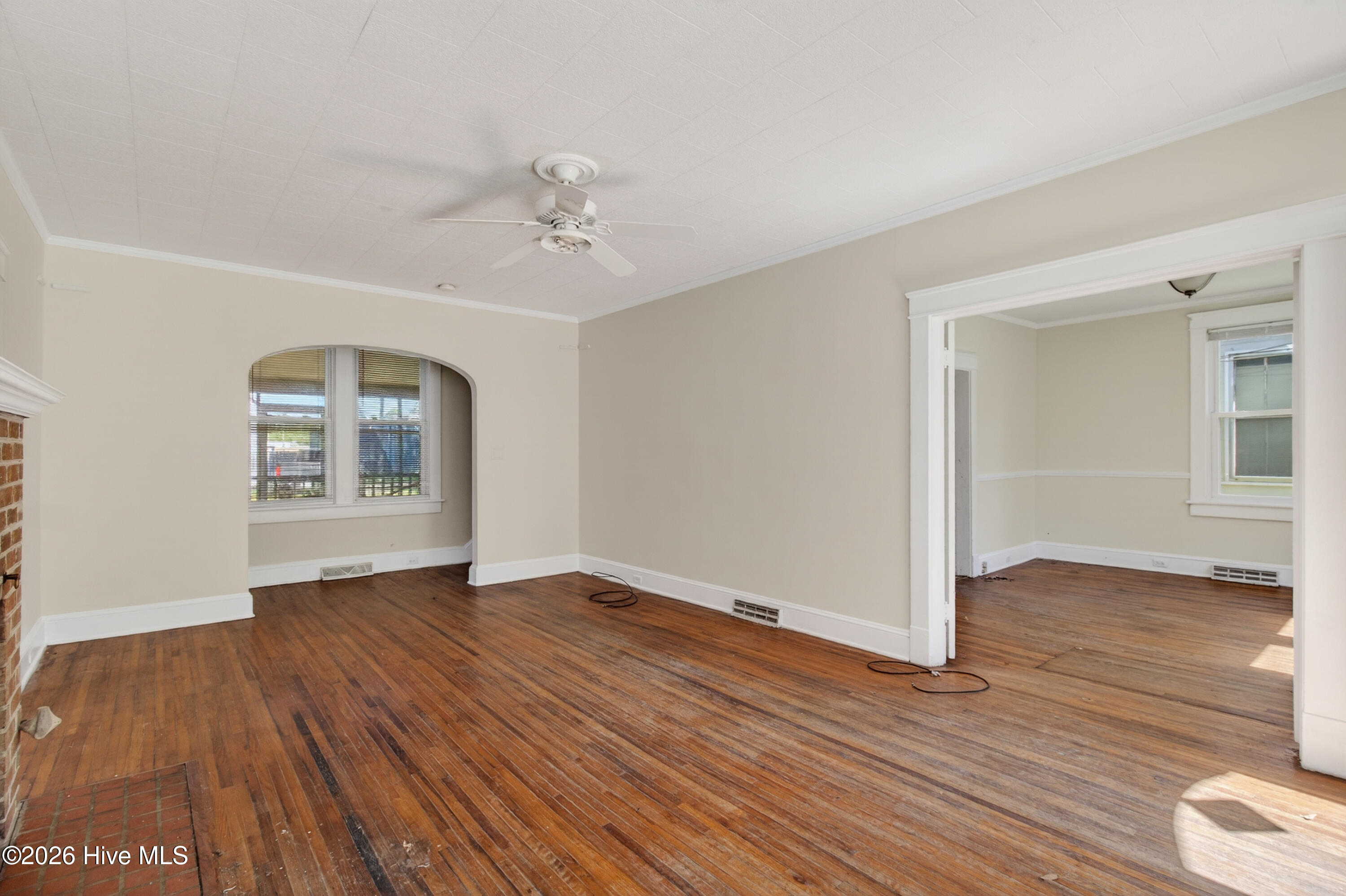 915 N Road Street Property Photo 4