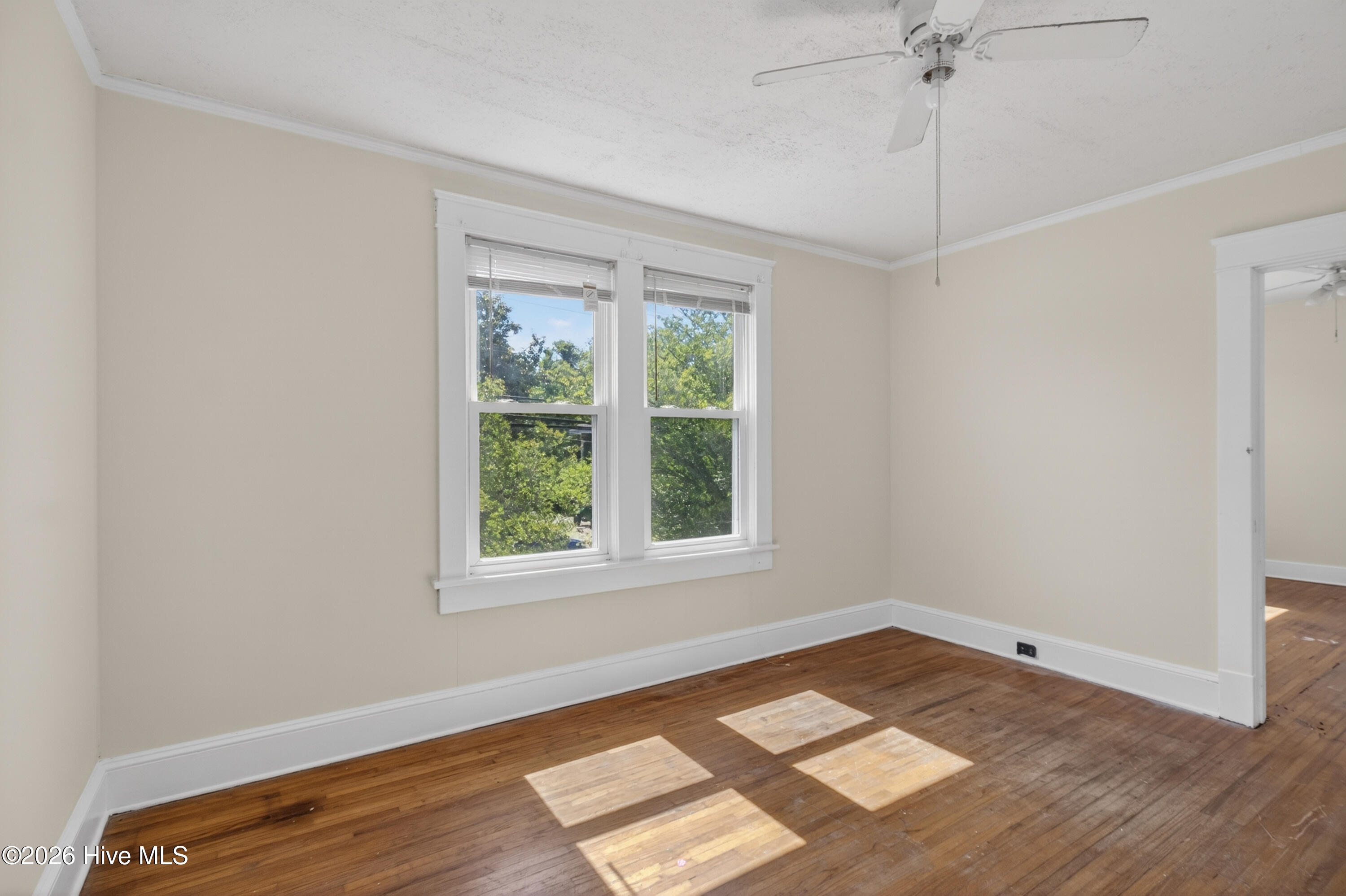 915 N Road Street Property Photo 15