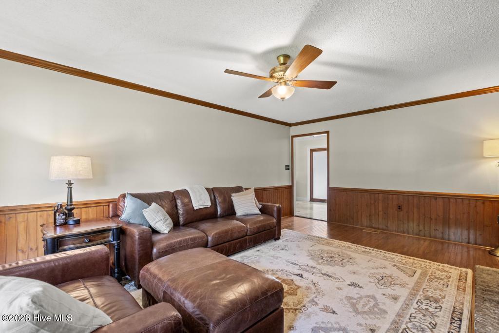 1100 Westmoreland Drive Property Photo 24