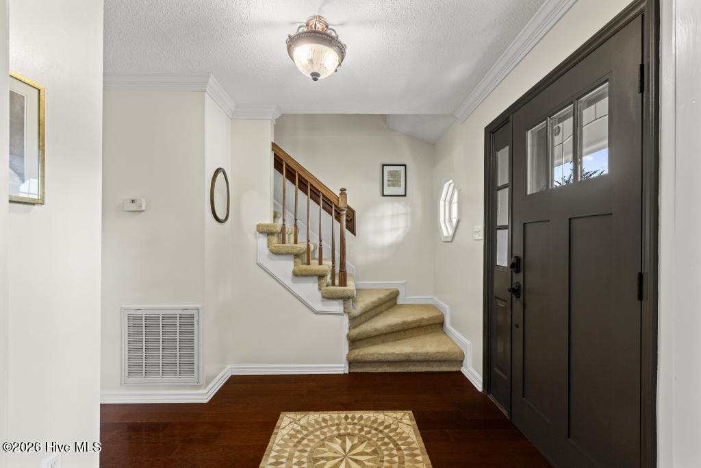 1100 Westmoreland Drive Property Photo 26