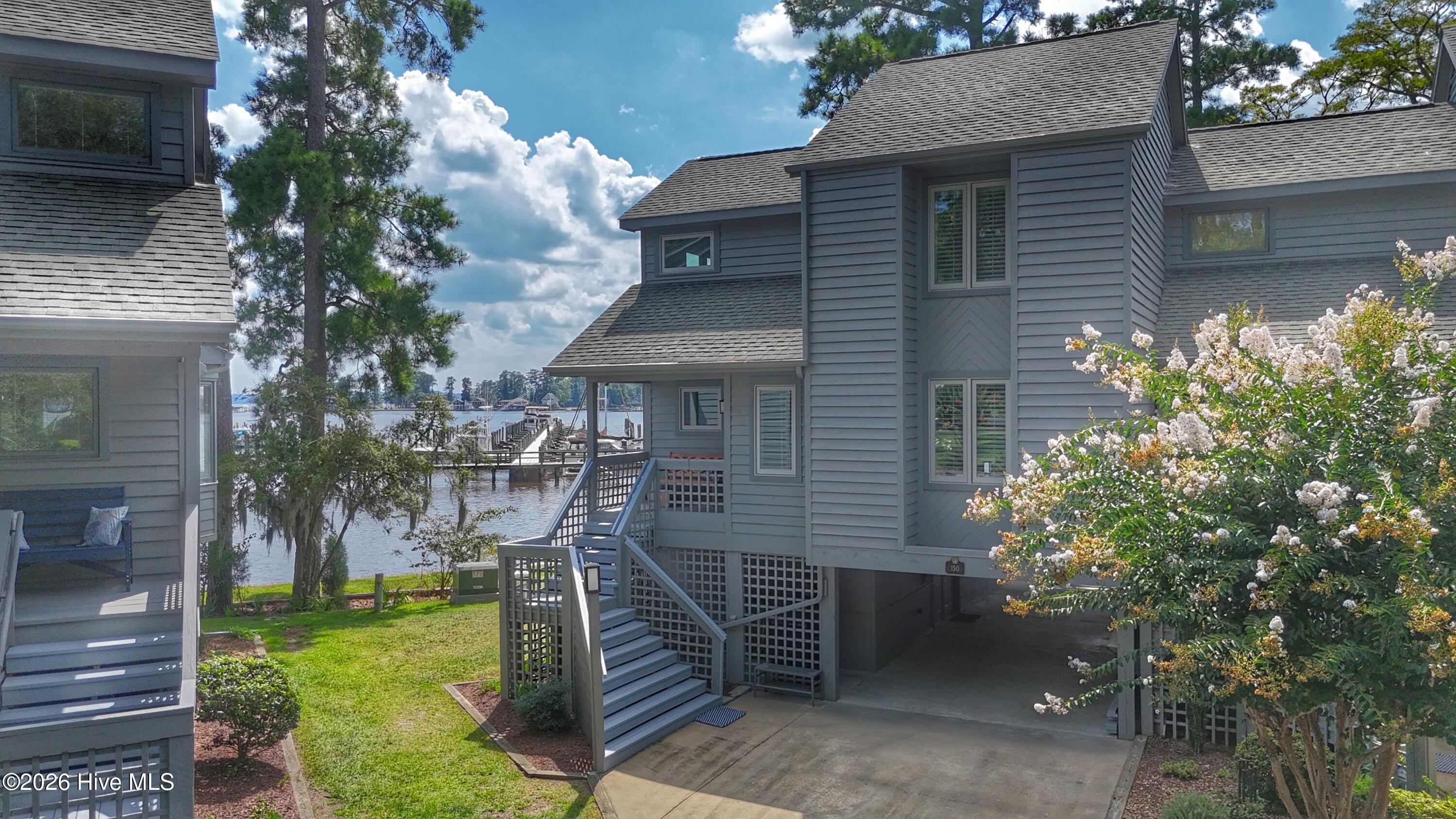 150 Riverboat Drive Property Photo 7