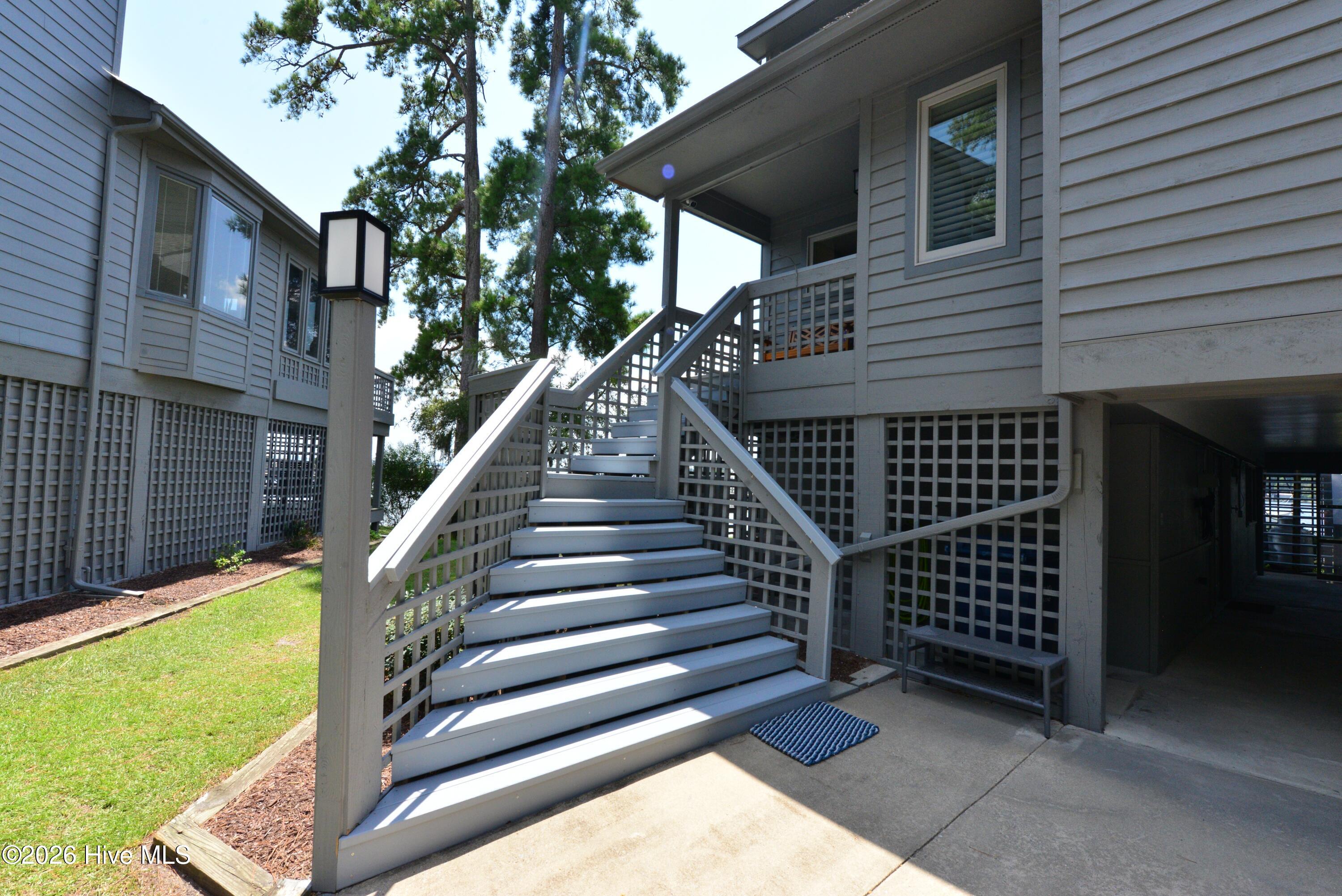150 Riverboat Drive Property Photo 8