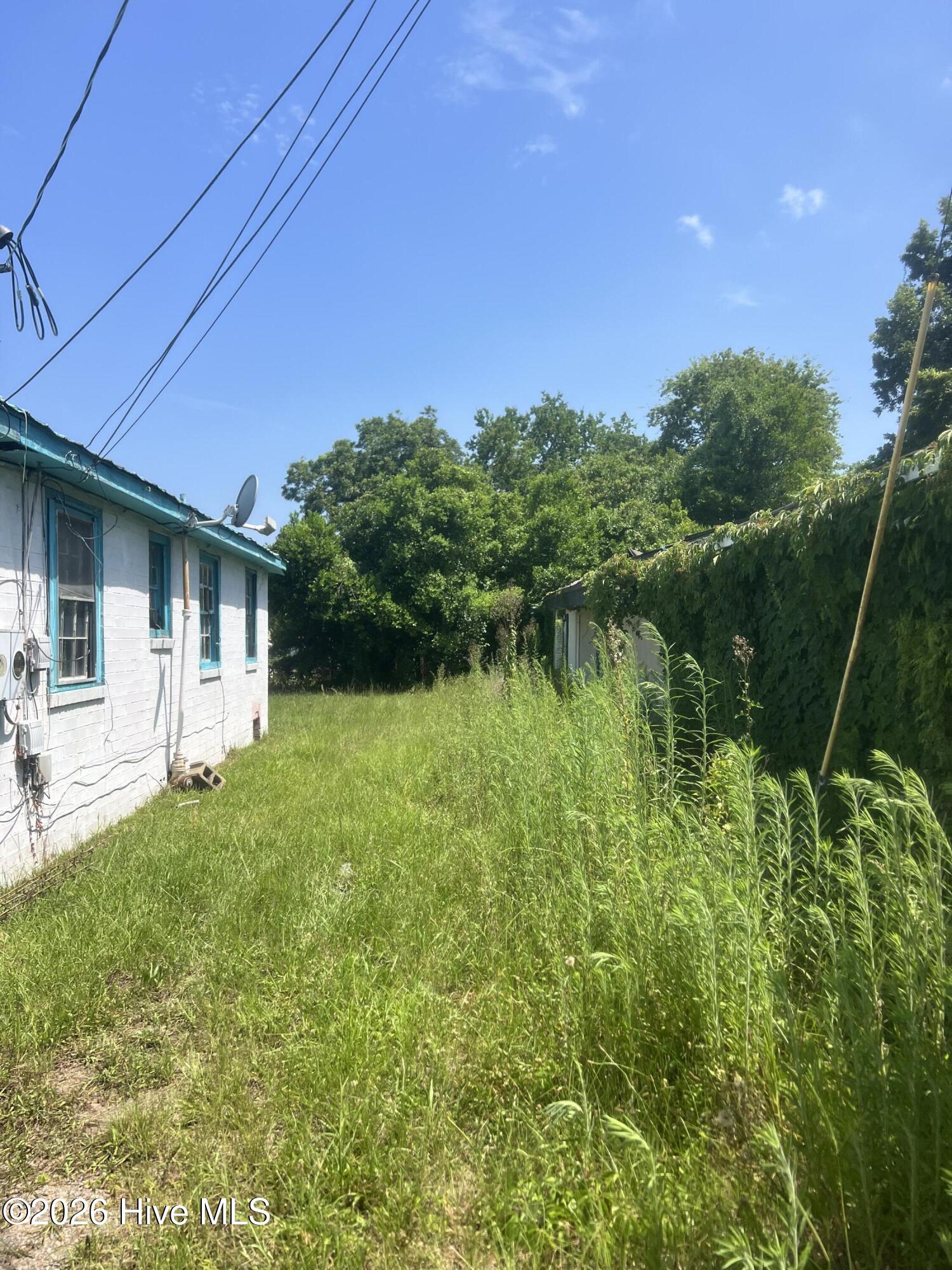 2126 Martin Luther King Junior Boulevard Property Photo 3