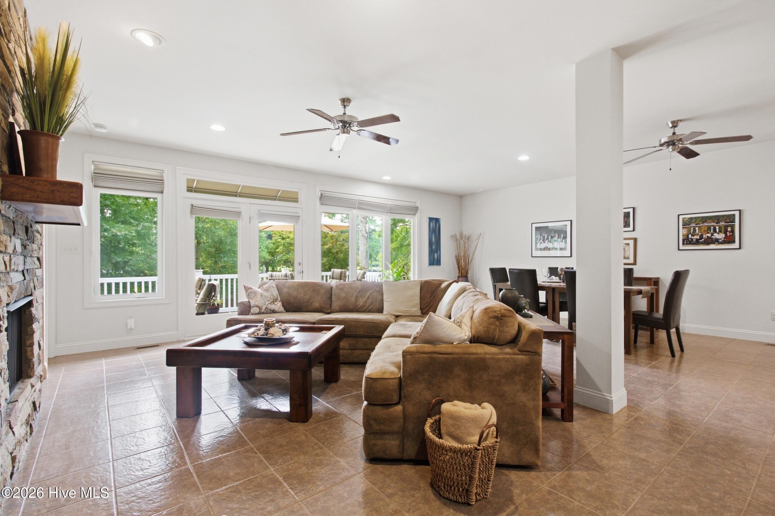 2207 Hidden Harbor Drive Property Photo 14
